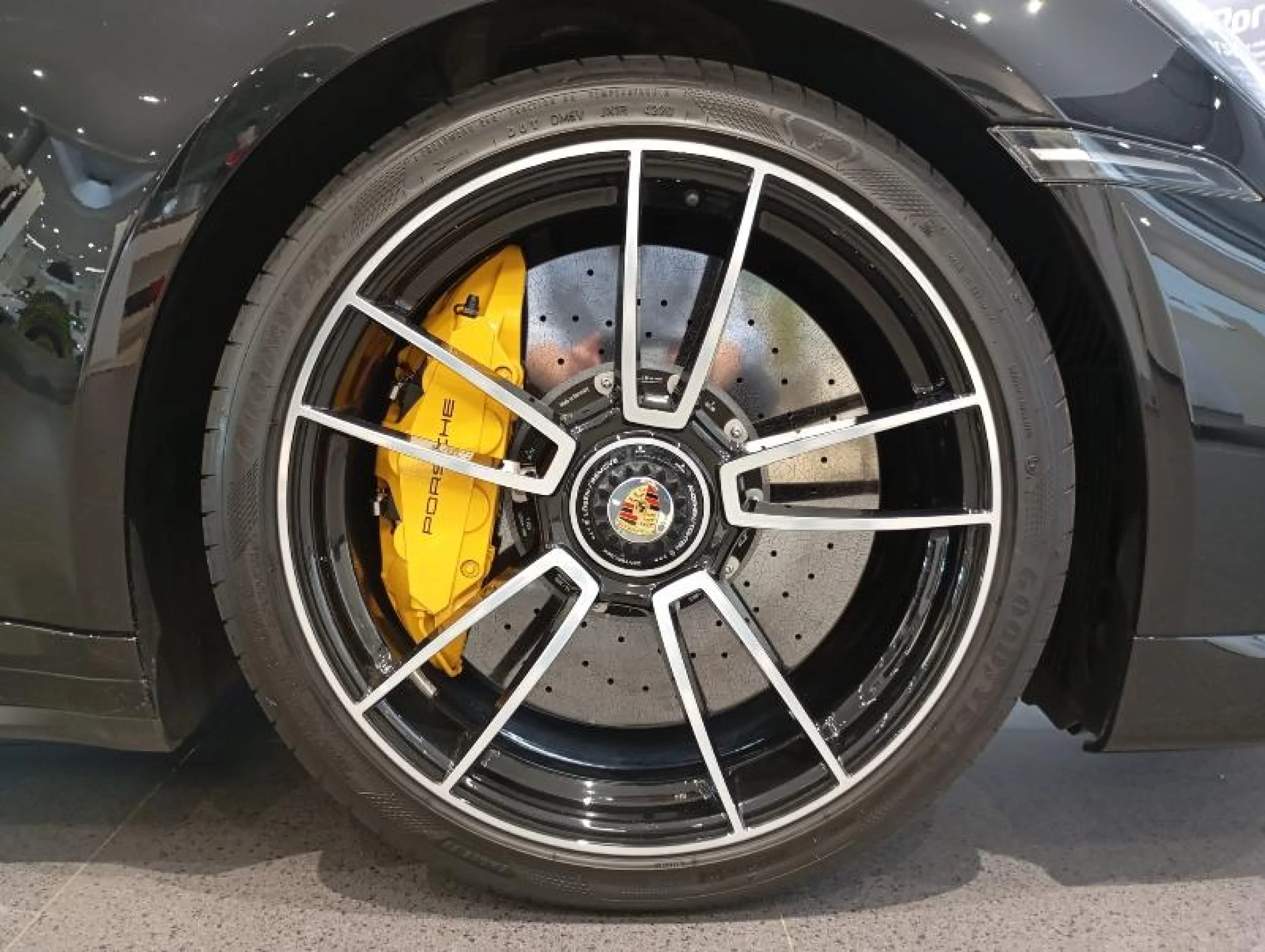 PORSCHE 911 TURBO S - Foto 20