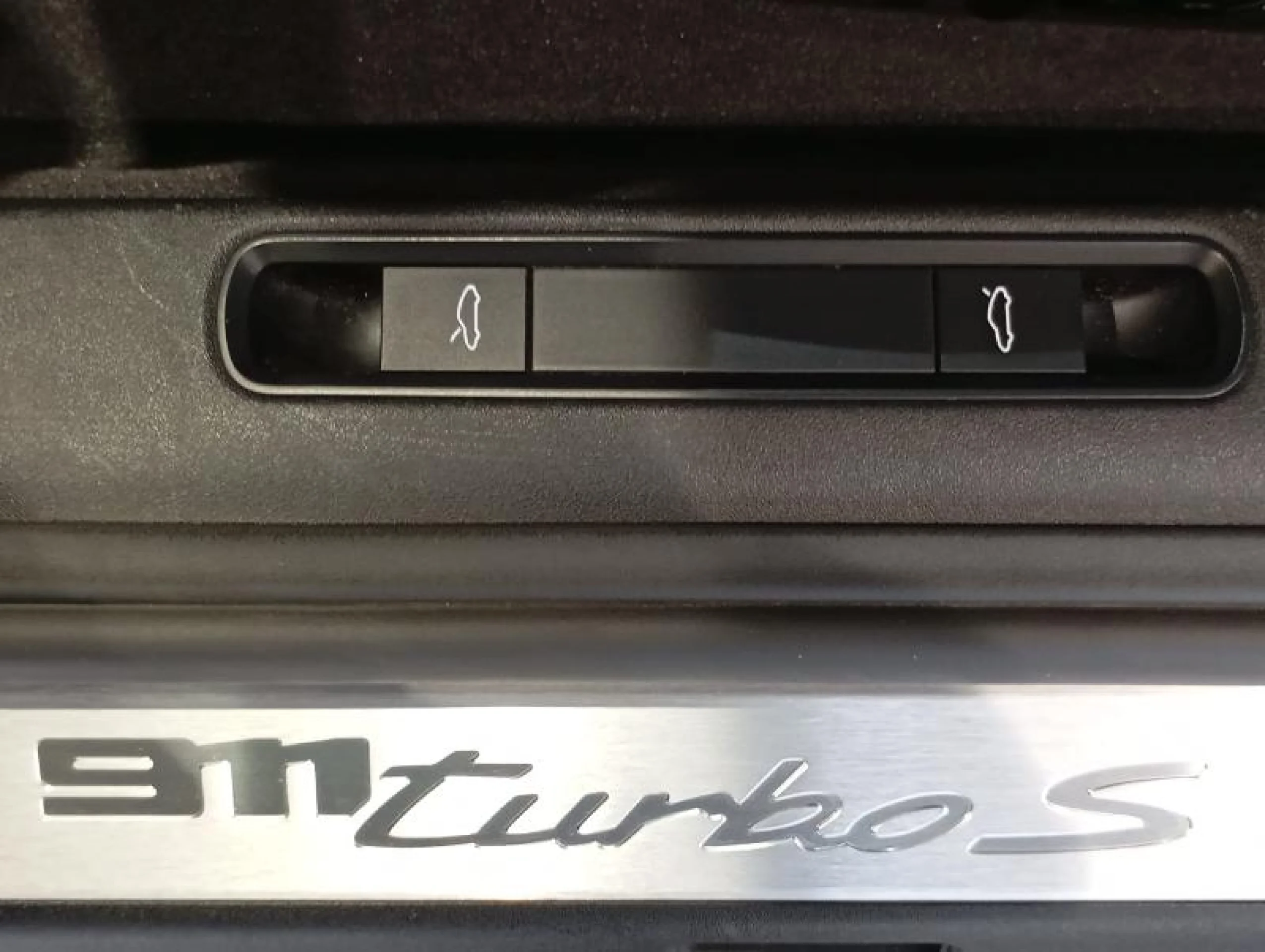 PORSCHE 911 TURBO S - Foto 29