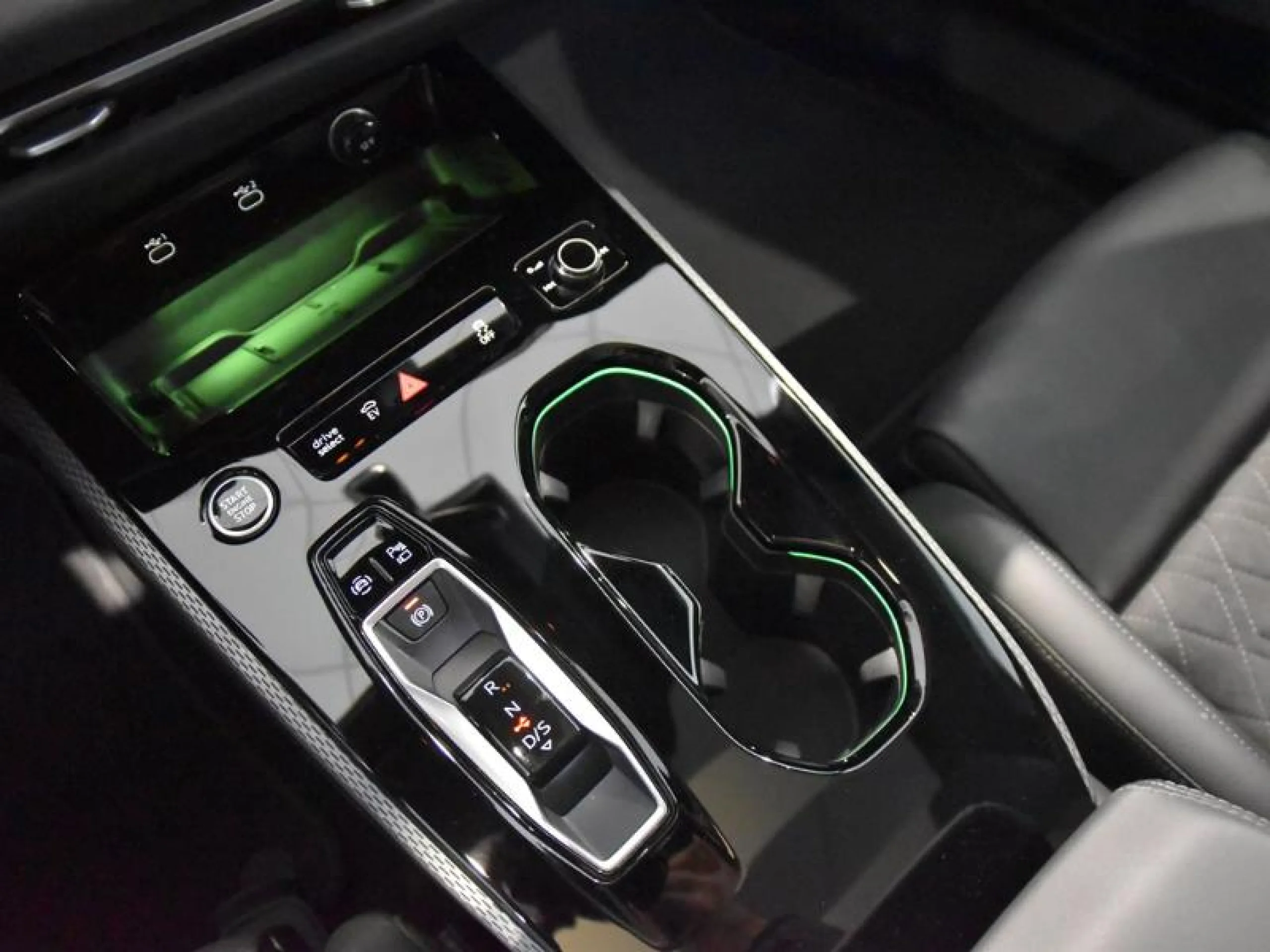 AUDI A5 AVANT E HYBRID QUATTRO 220KW BLACK LINE - Foto 10