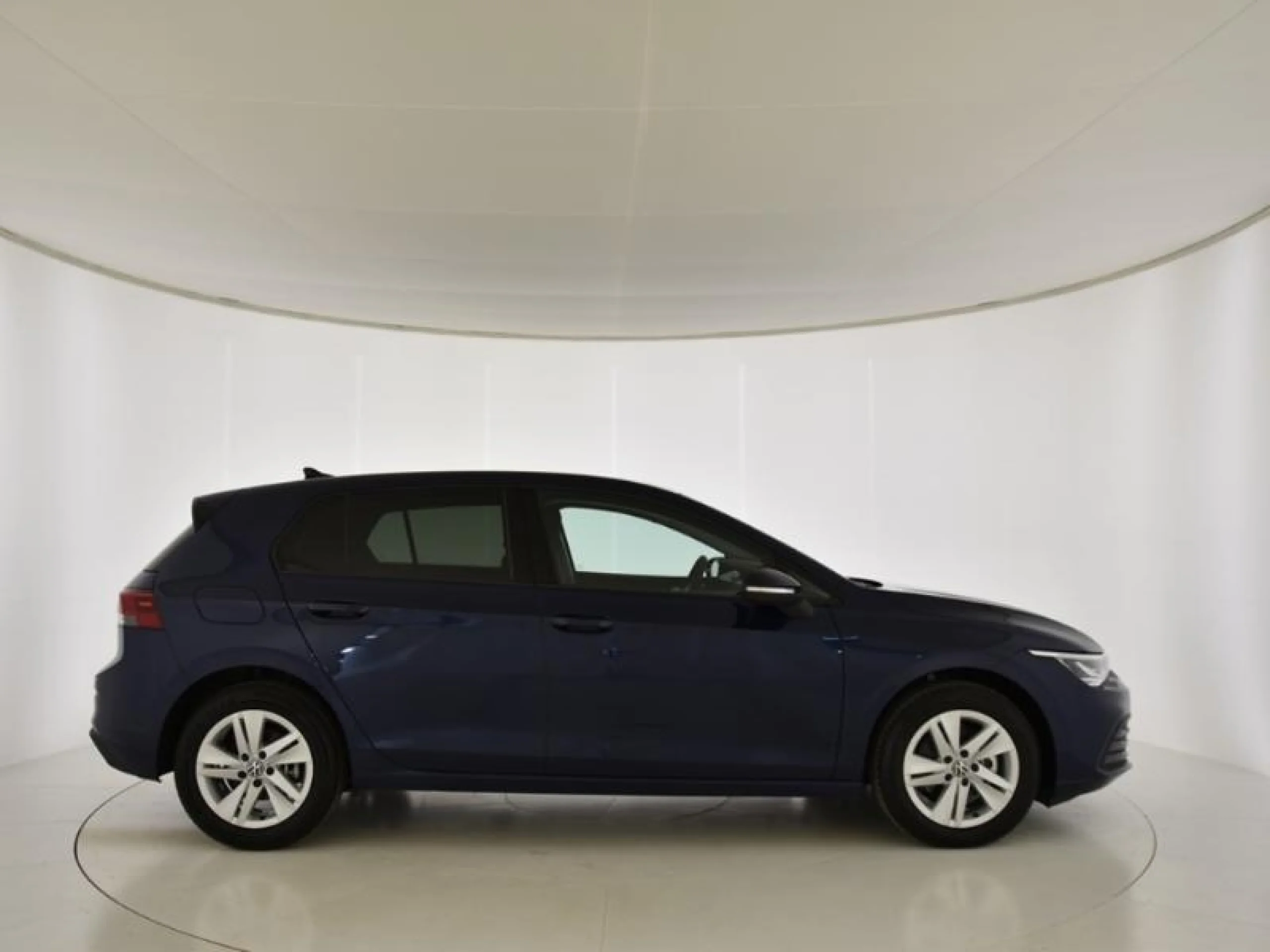 VOLKSWAGEN GOLF LIFE 2.0 TDI 85KW (115CV) DSG - Foto 3