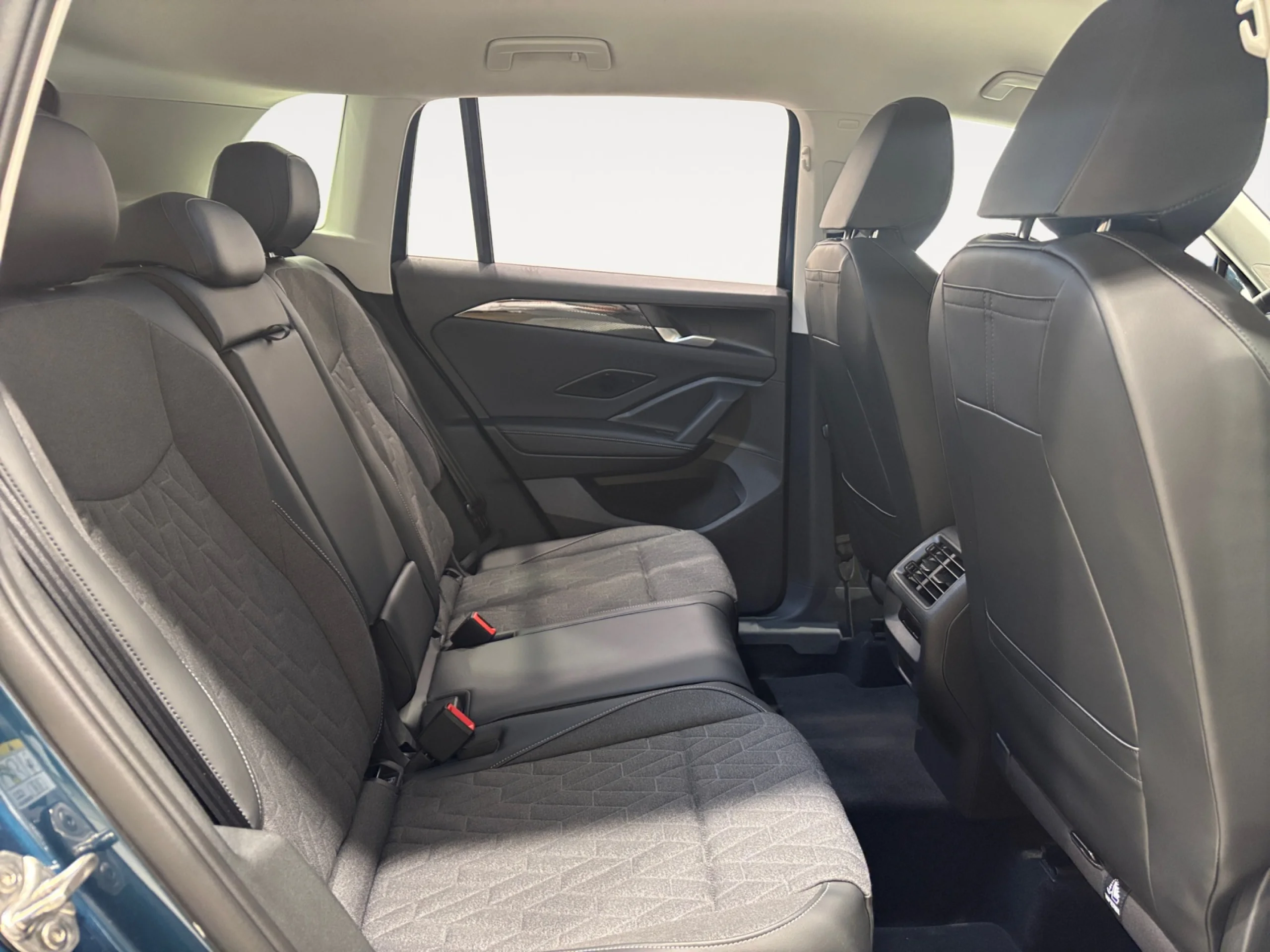 VOLKSWAGEN TIGUAN LIFE 1.5 ETSI 96KW (130CV) DSG - Foto 6