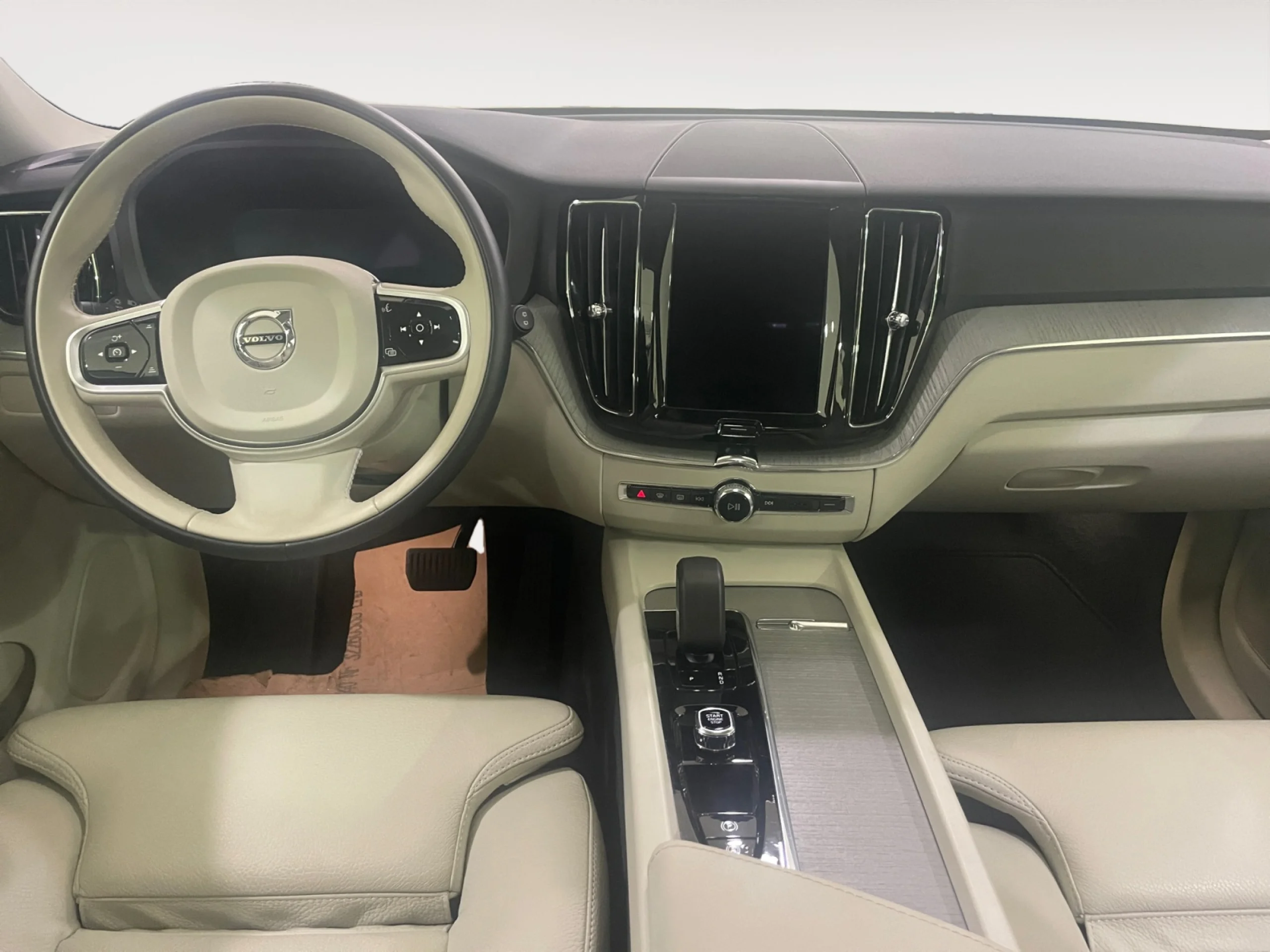 VOLVO XC60 2.0 B5 G AWD PLUS DARK AUTO - Foto 4