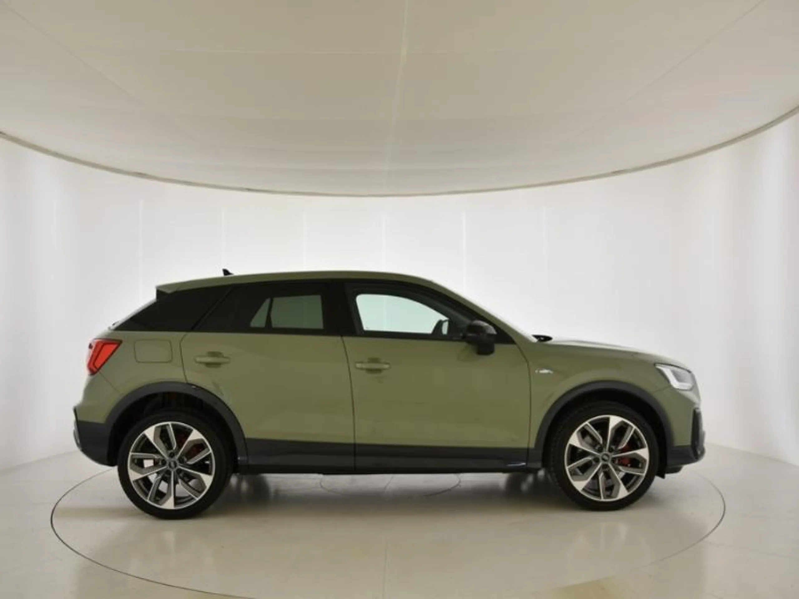 AUDI Q2 BLACK LINE 35 TFSI 110KW (150CV) - Foto 3