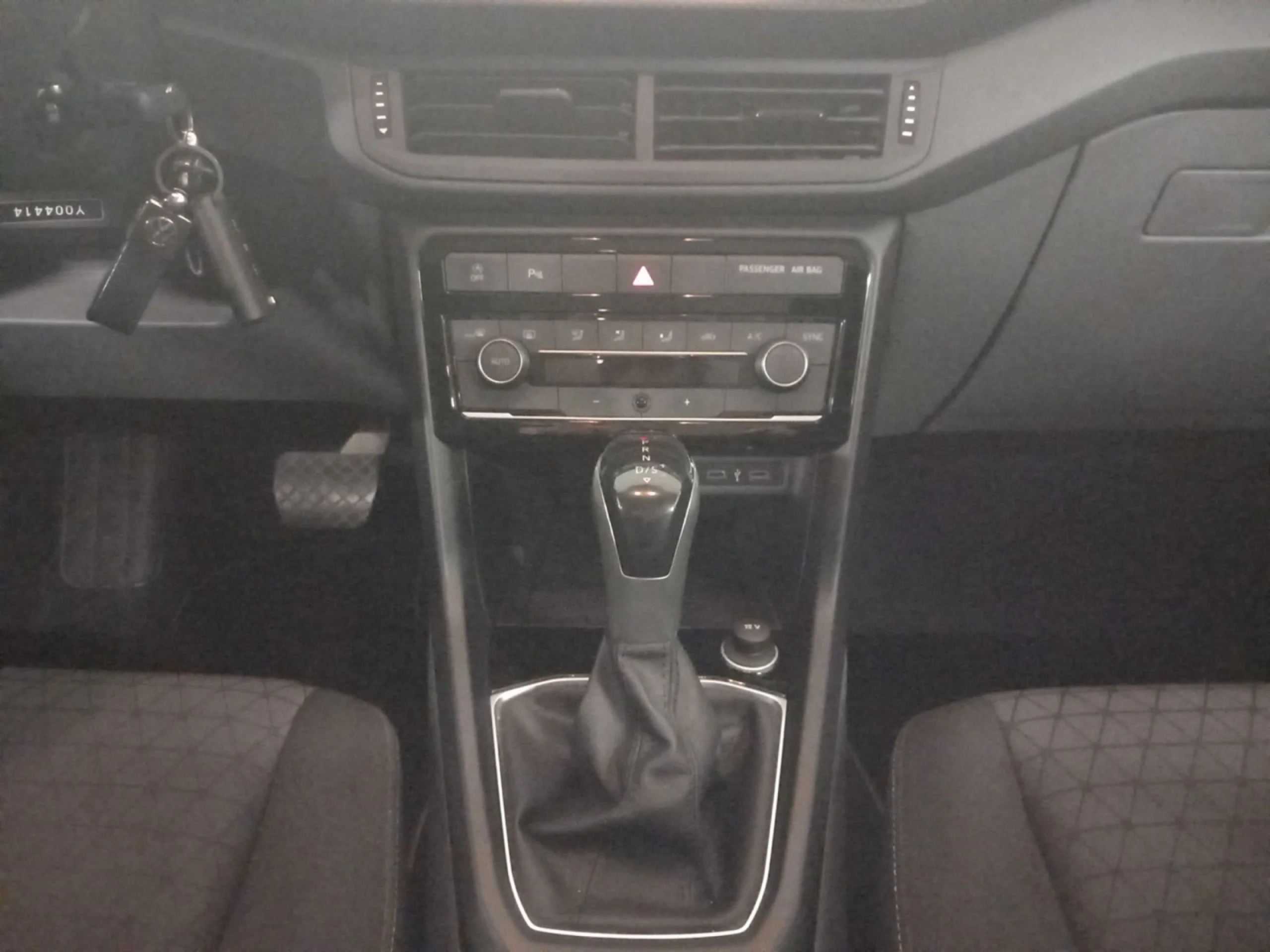 VOLKSWAGEN T CROSS ADVANCE 1.0 TSI 85KW (115CV) DSG - Foto 14