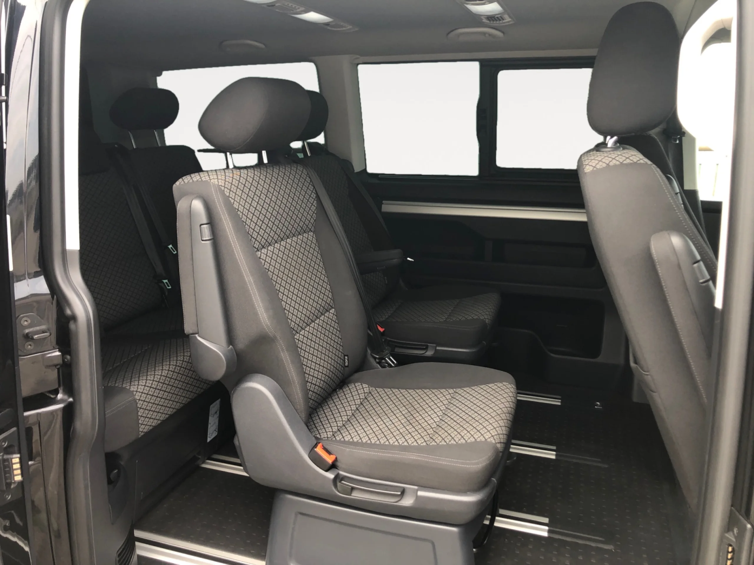 VOLKSWAGEN Multivan 2.0TDI SCR BMT READY2DISCOVER DSG7 110KW - Foto 6