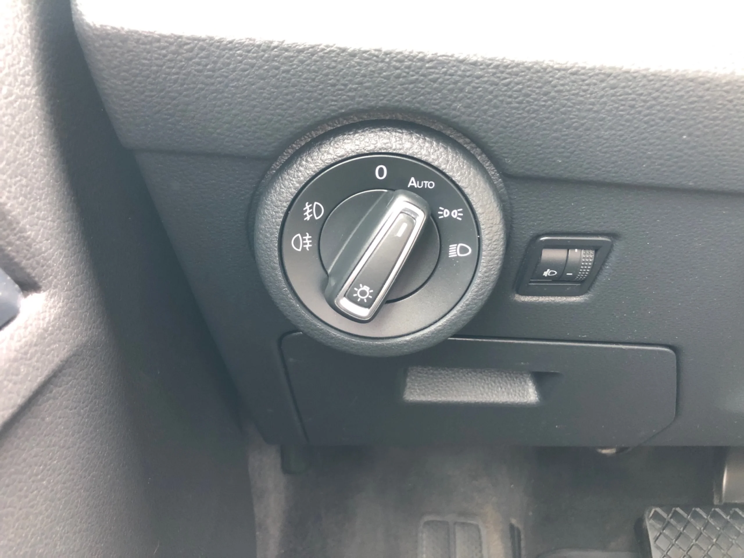 VOLKSWAGEN Multivan 2.0TDI SCR BMT READY2DISCOVER DSG7 110KW - Foto 12