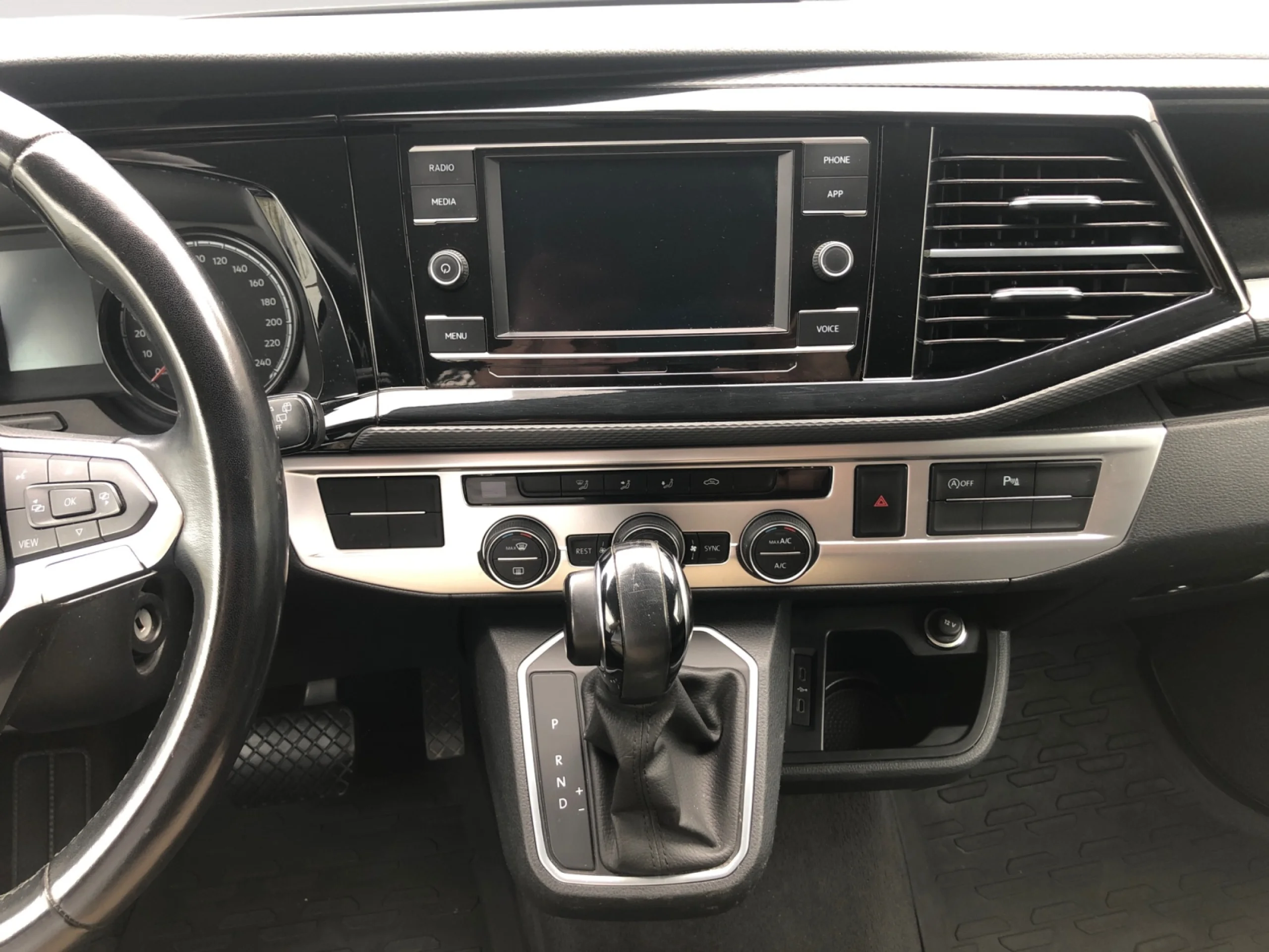 VOLKSWAGEN Multivan 2.0TDI SCR BMT READY2DISCOVER DSG7 110KW - Foto 20