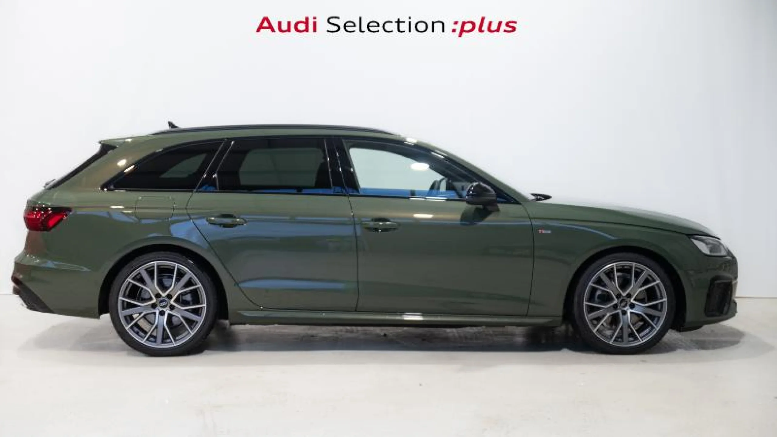 AUDI A4 AVANT BLACK LINE 35 TDI 120KW S TRONIC - Foto 3