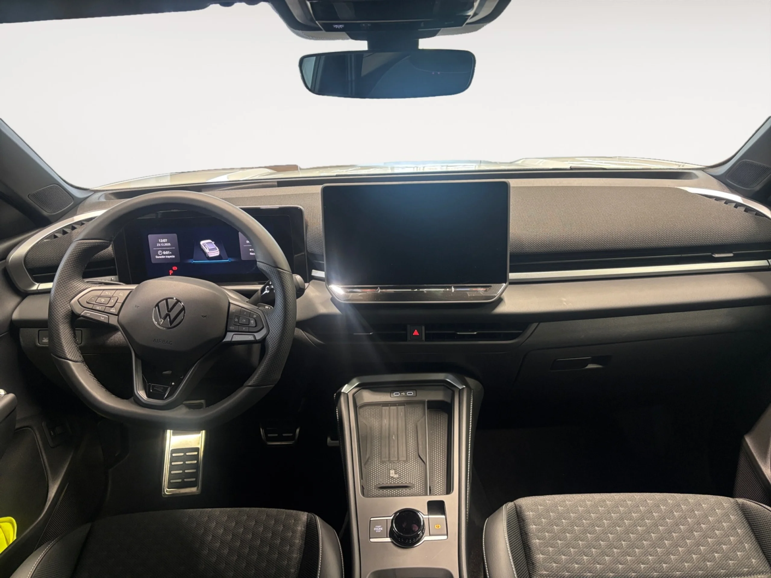 VOLKSWAGEN T ROC T ROC R LINE 1ST EDITION 1.5 ETSI 110 KW (150 CV)  AUTOMÁTICO DSG 7 VEL. - Foto 4