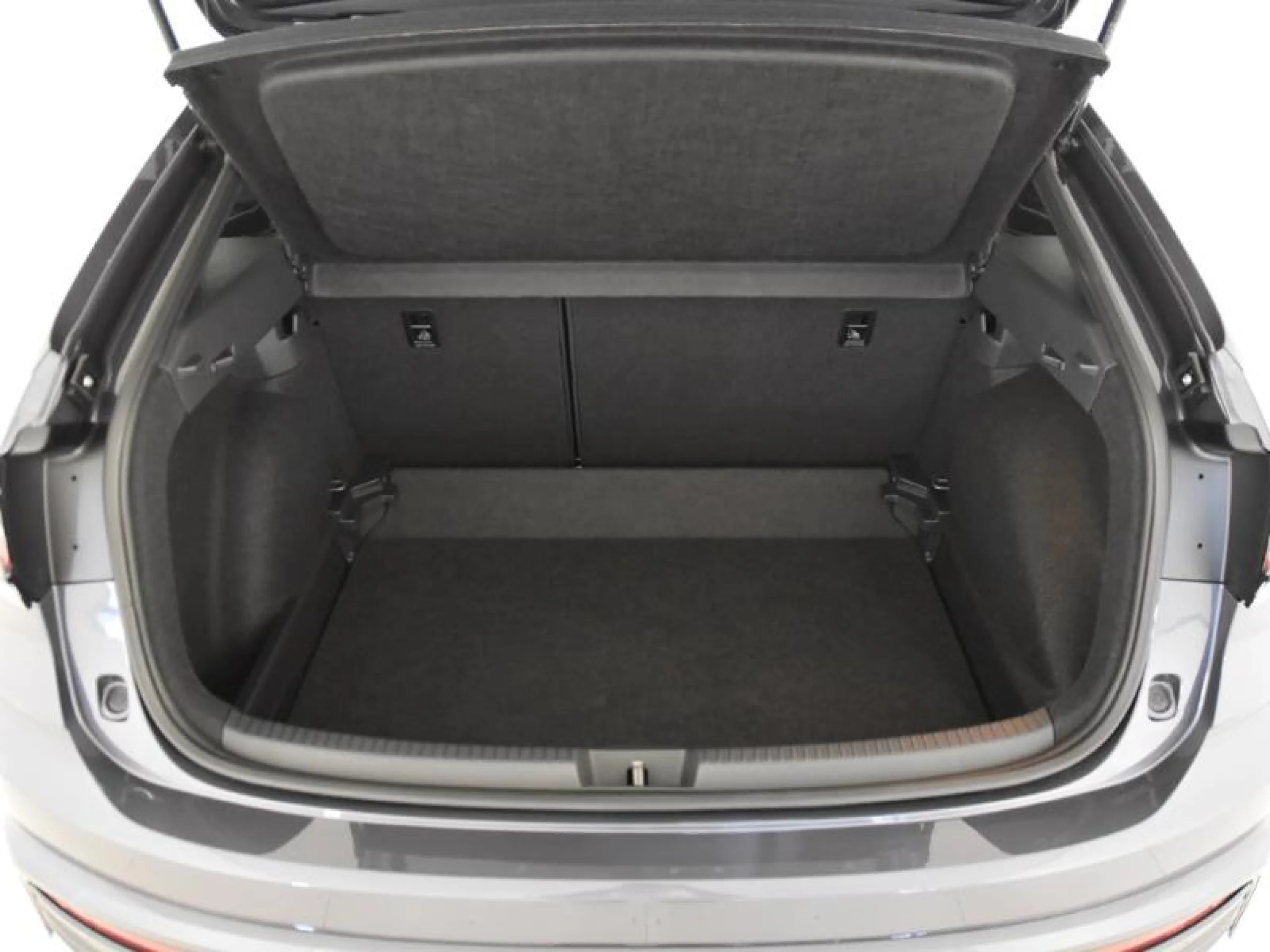 VOLKSWAGEN TAIGO R LINE 1.0 TSI 85KW (115CV) DSG - Foto 7