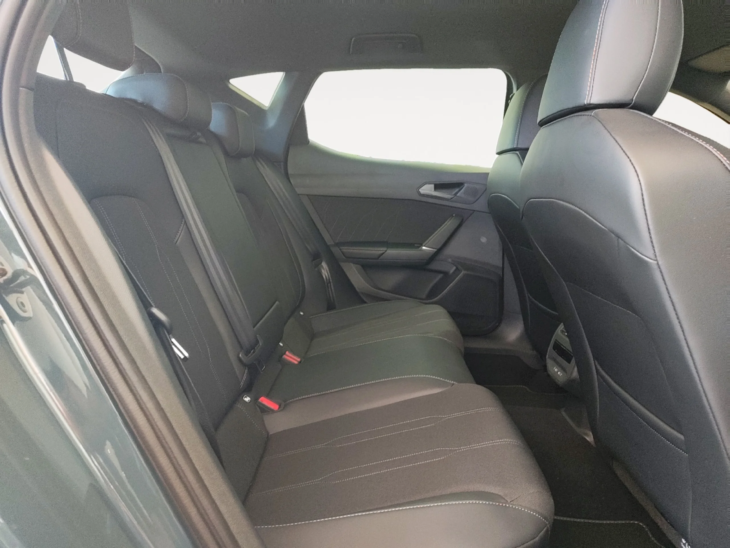 CUPRA LEON 1.5 TSI E HYBRID 150W (204CV) DSG - Foto 6