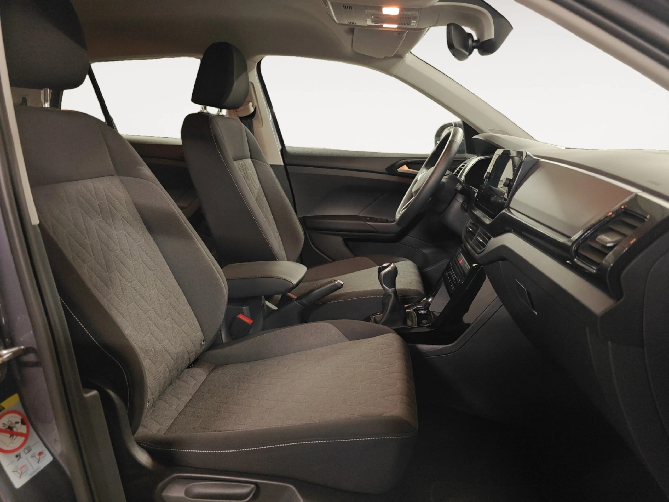 VOLKSWAGEN T CROSS LIFE 1.0 TSI 70KW (95CV) - Foto 5