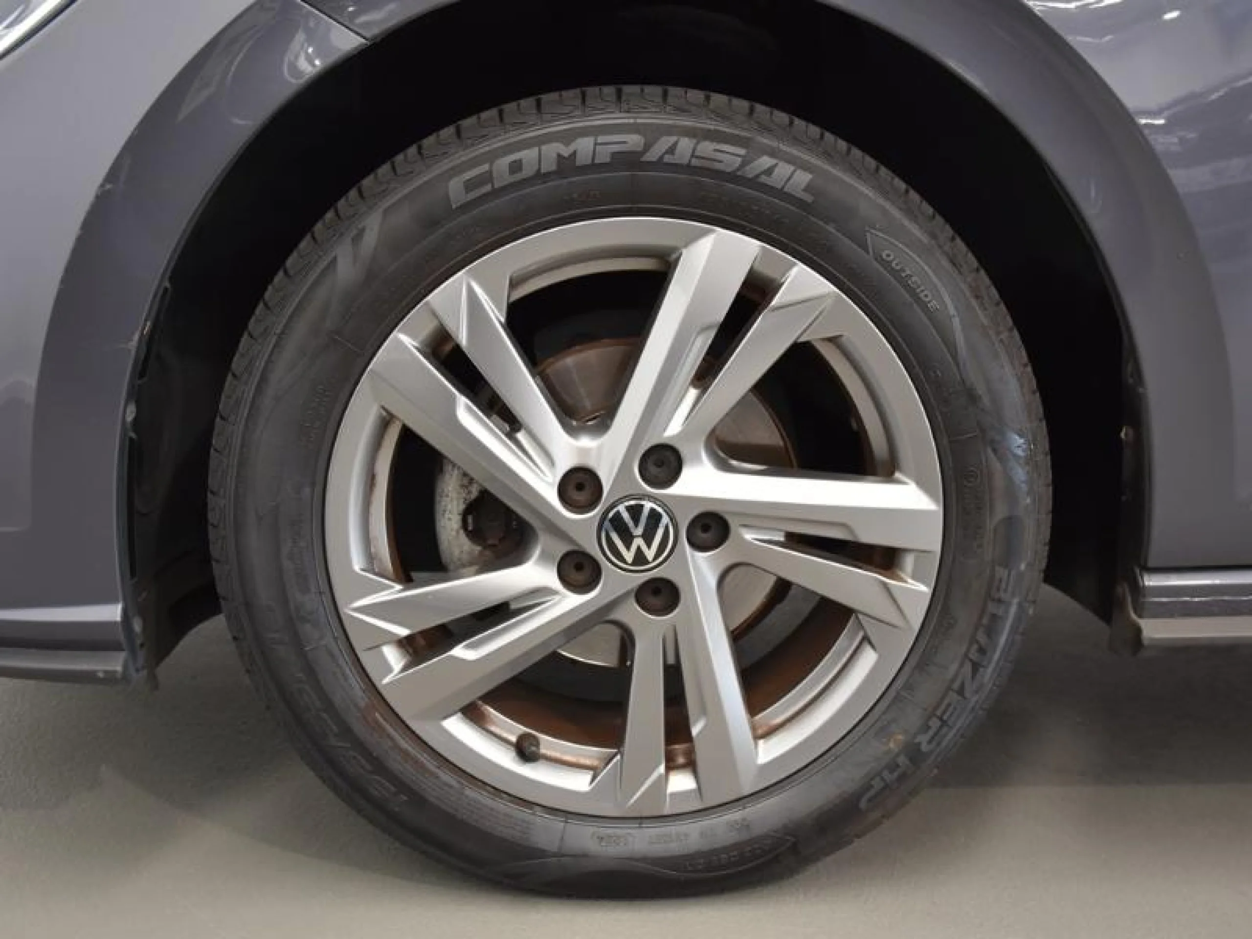 VOLKSWAGEN POLO POLO 1.0 TSI 70KW (95CV) - Foto 8