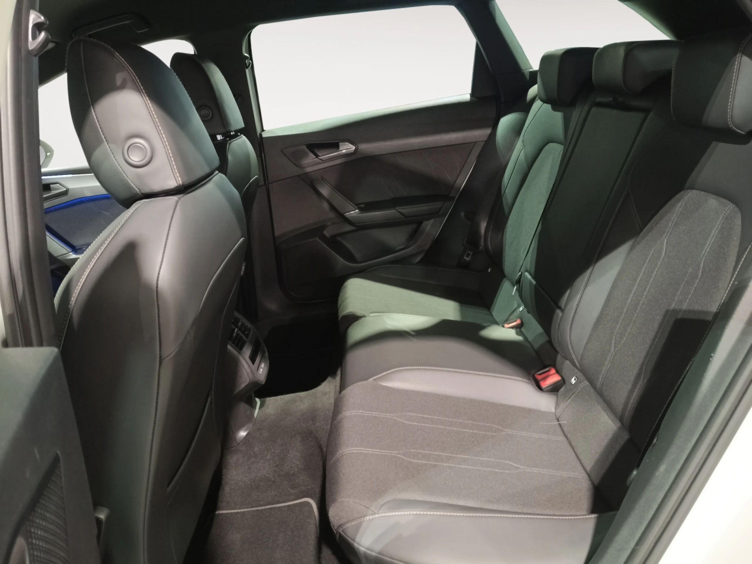 CUPRA LEON SP 1.5 ETSI 110KW (150CV) DSG - Foto 6