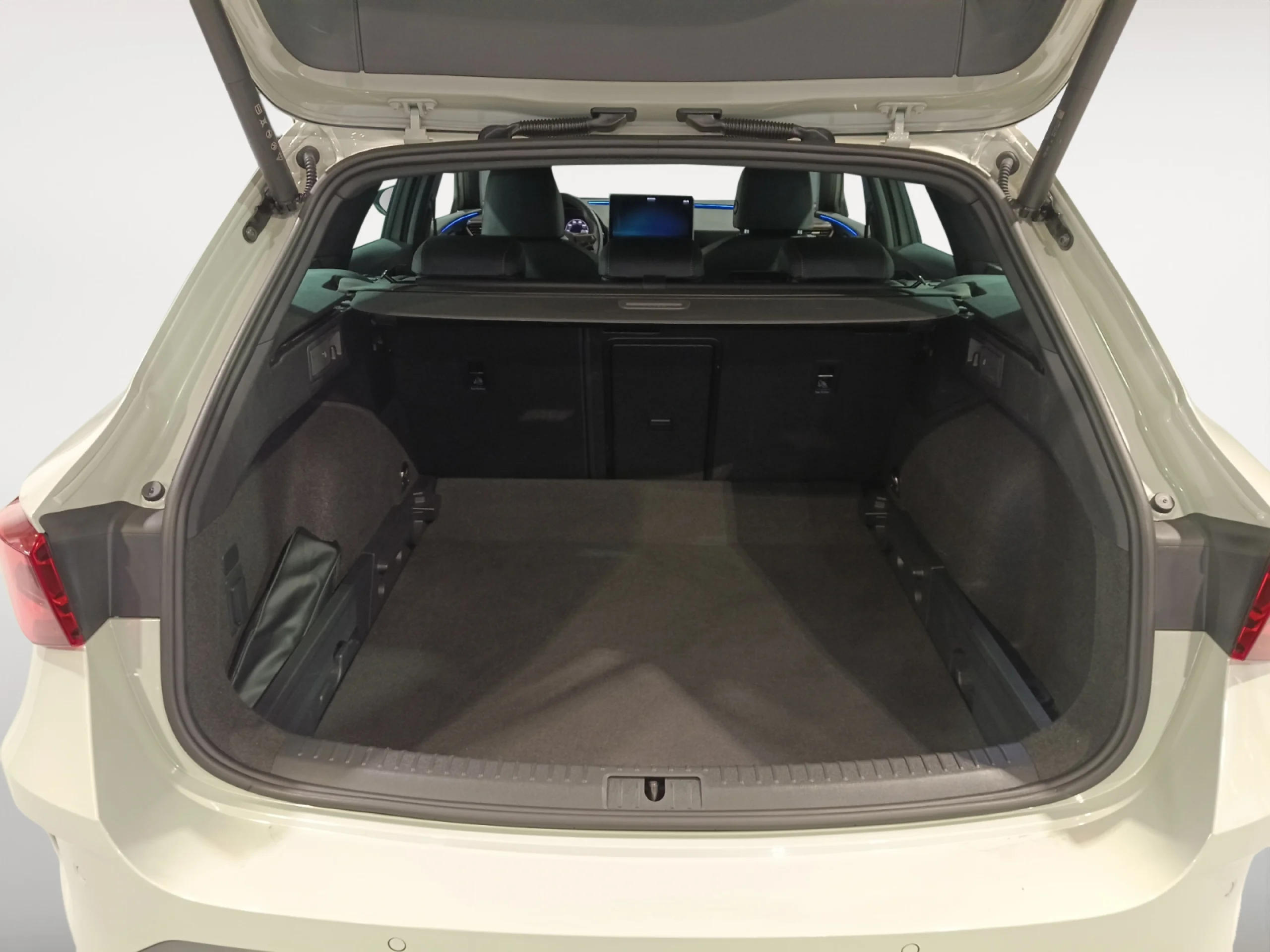 CUPRA LEON SP 1.5 ETSI 110KW (150CV) DSG - Foto 7