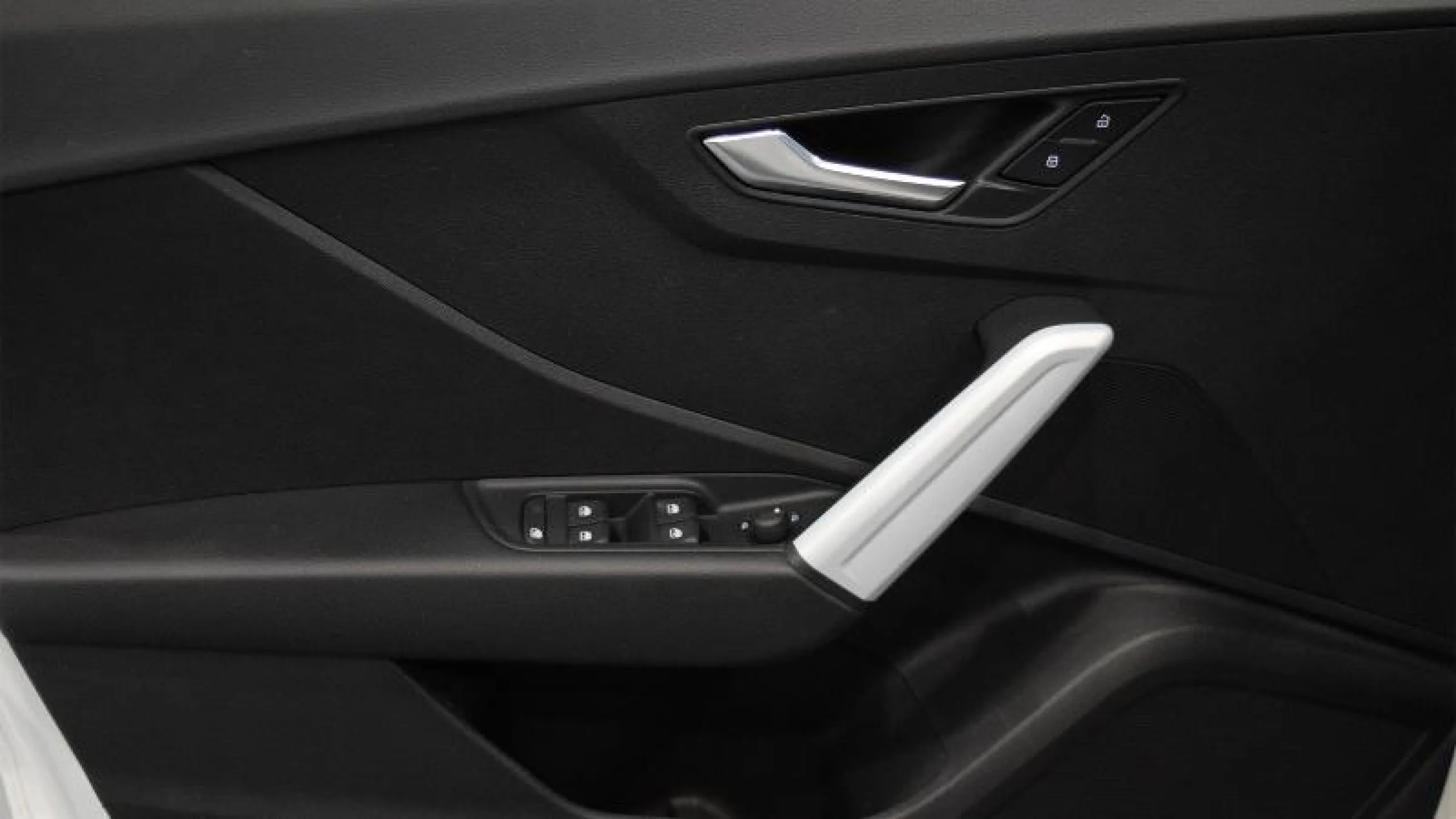 AUDI Q2 DESIGN 30 TDI 85KW (116CV) - Foto 14