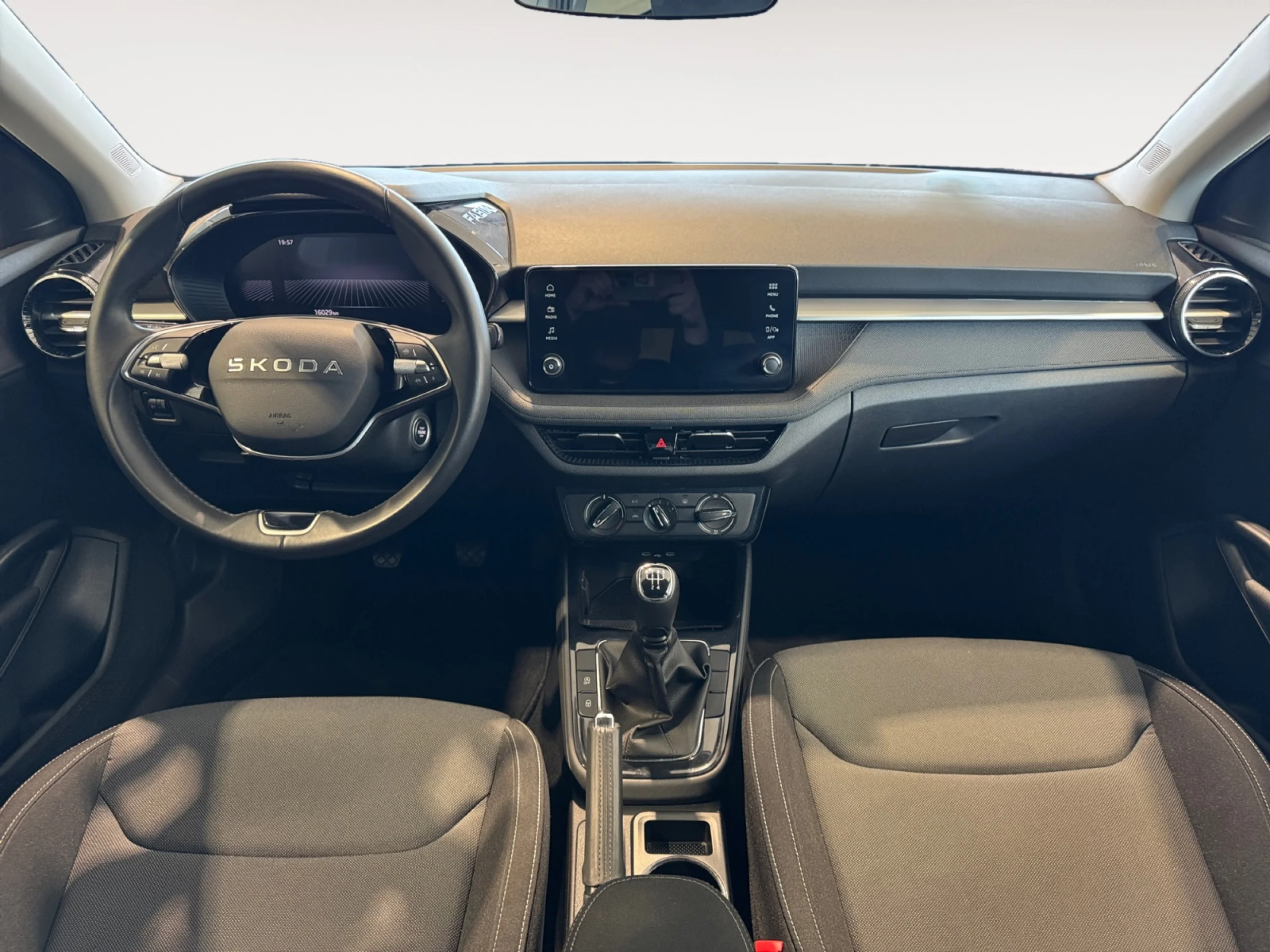 SKODA FABIA 1.0 TSI 70KW (95CV) SELECTION - Foto 4