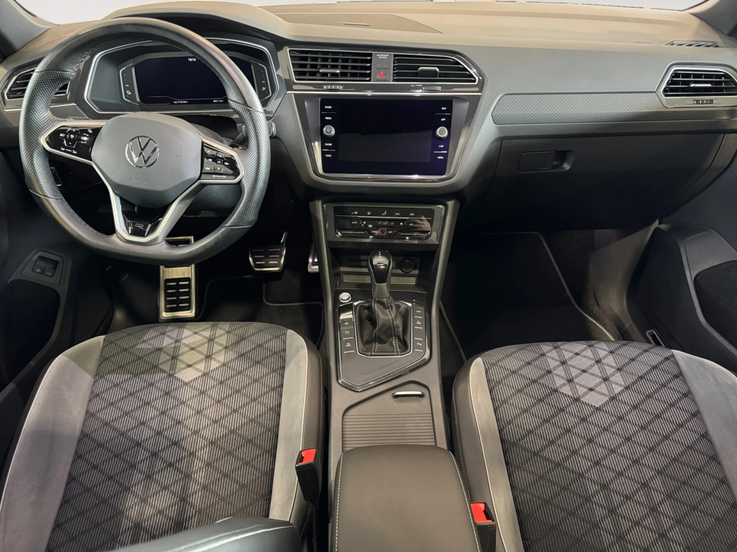 VOLKSWAGEN TIGUAN R LINE 1.4 TSI EHYBRID 180KW (245CV) DSG - Foto 4