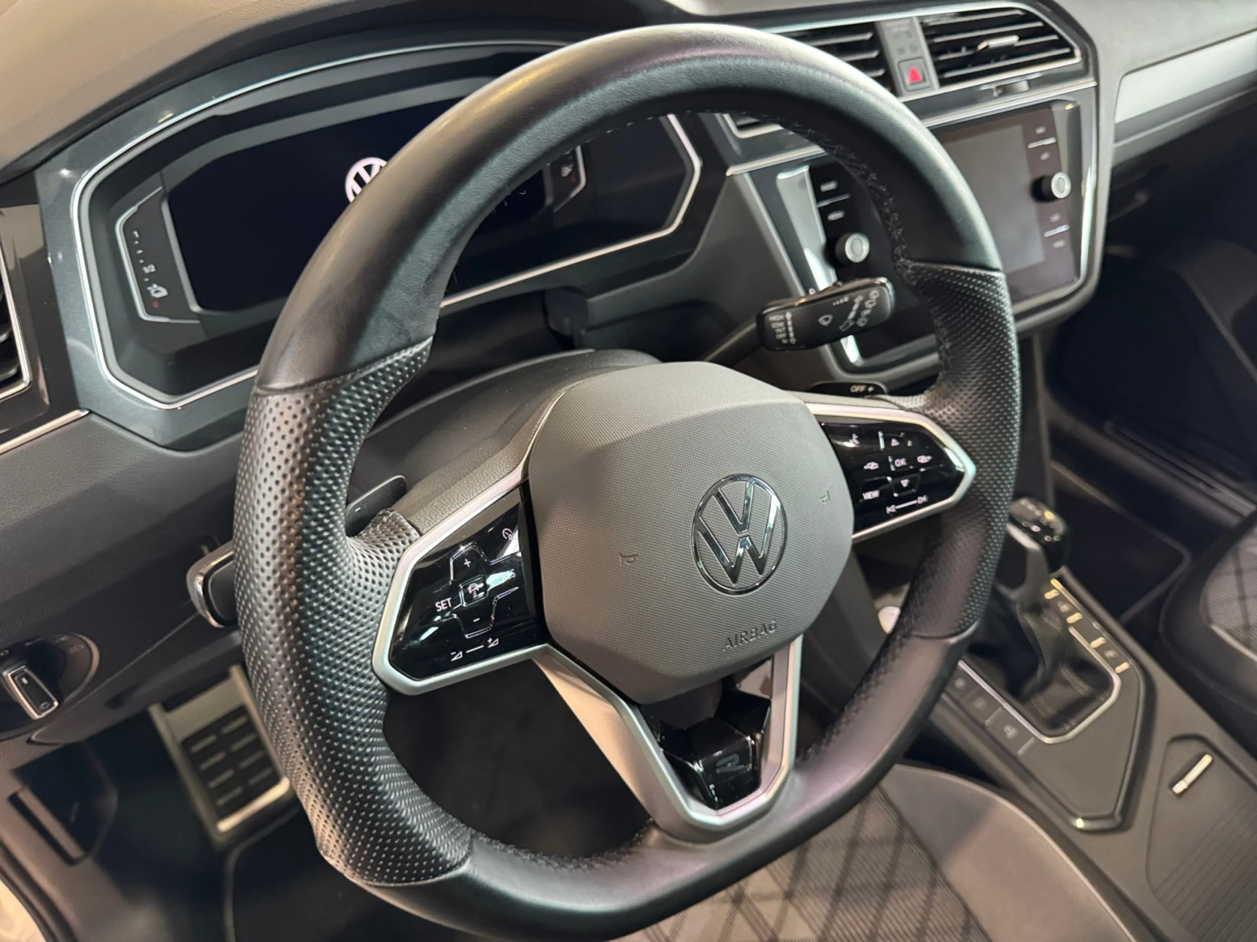 VOLKSWAGEN TIGUAN R LINE 1.4 TSI EHYBRID 180KW (245CV) DSG - Foto 9