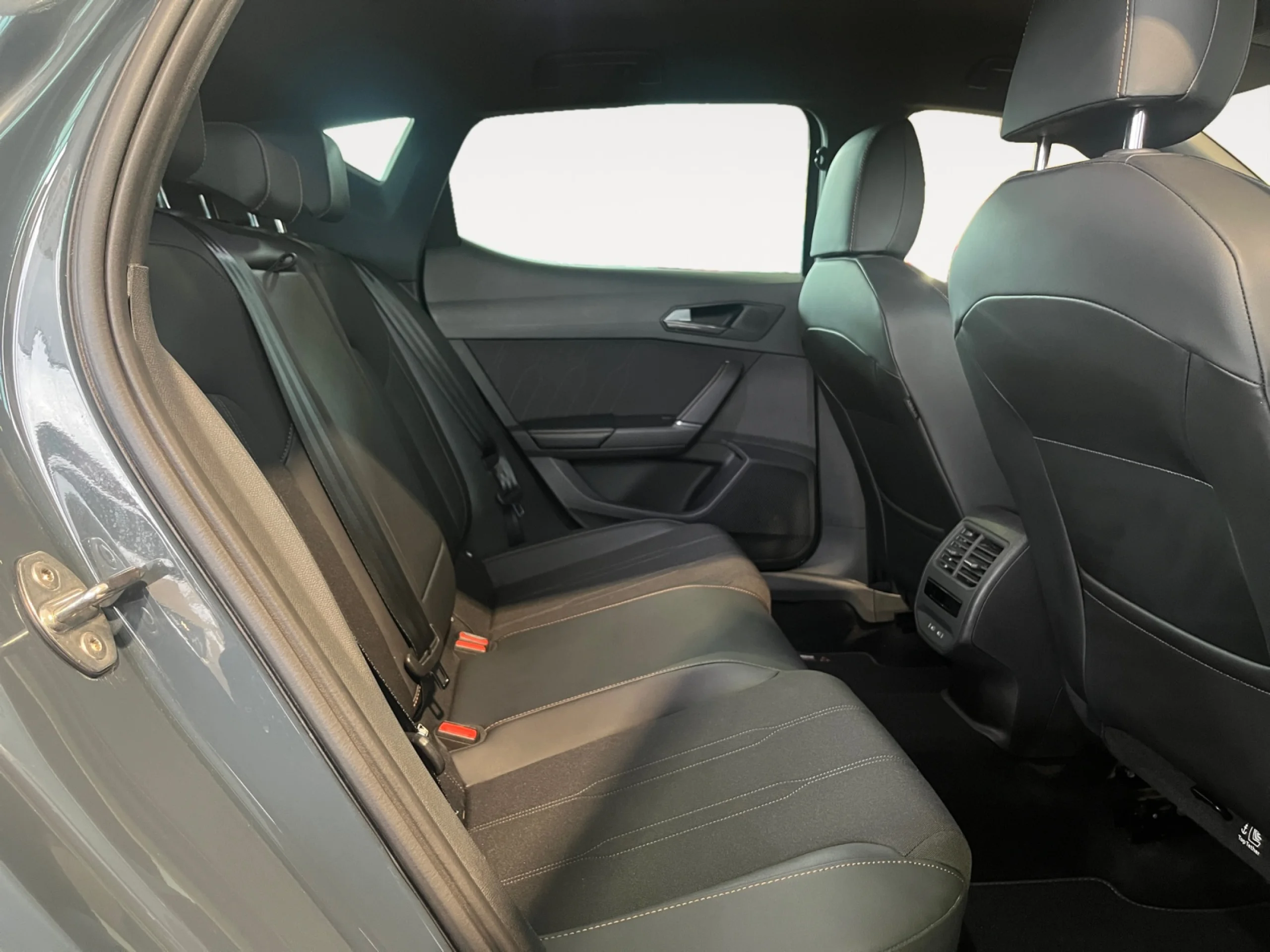 CUPRA LEON 1.5 TSI 110KW (150CV) - Foto 6