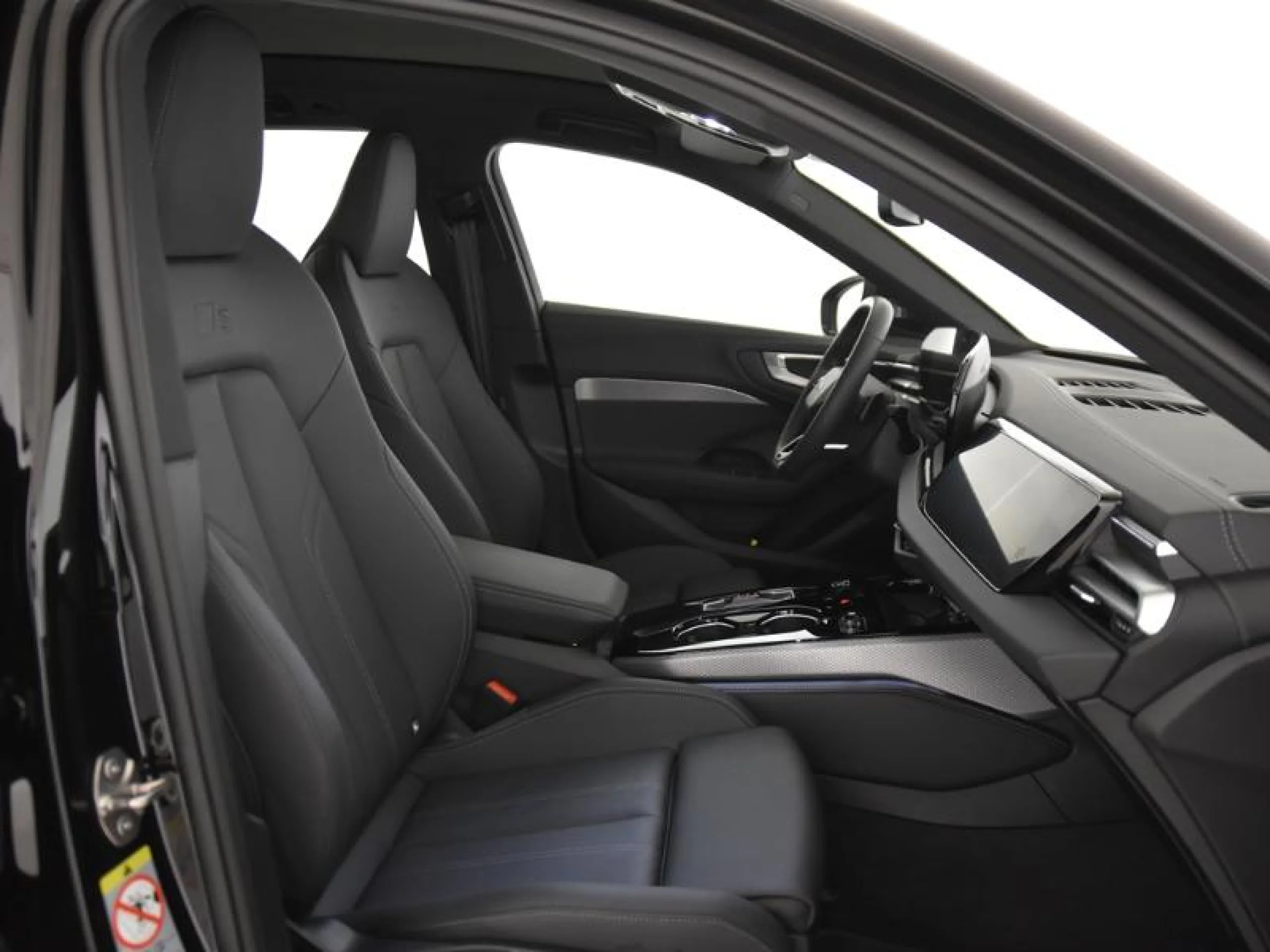 AUDI A5 AVANT E HYBRID QUATTRO 220KW S LINE - Foto 6