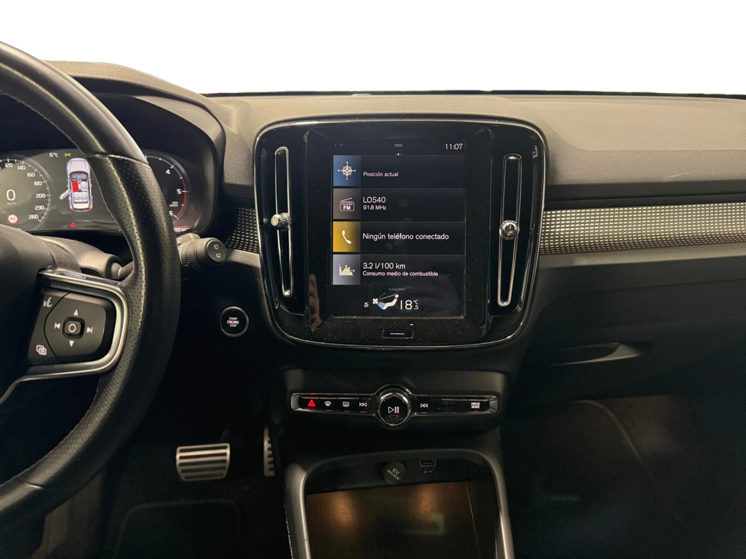 VOLVO XC40 2.0 D3 AUTO - Foto 9