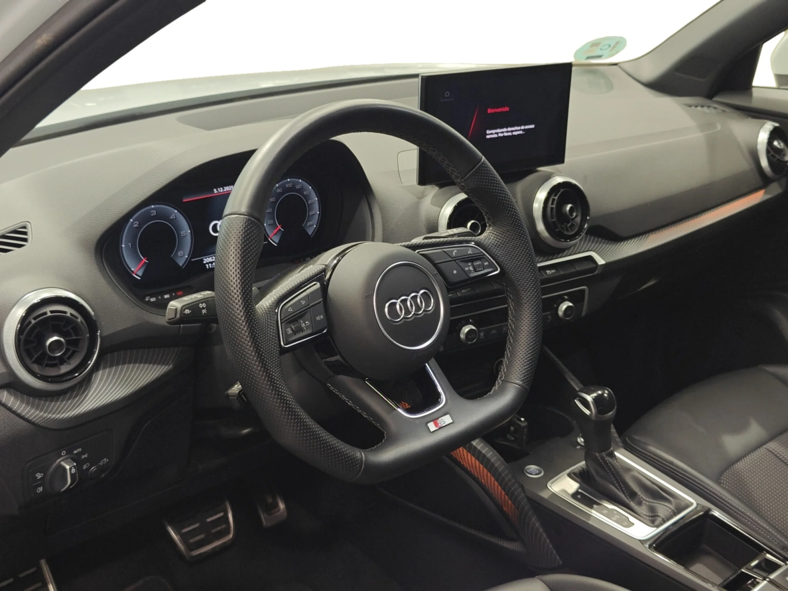 AUDI Q2 ADRENALIN 35 TDI 110KW (150CV) S TRONIC - Foto 9