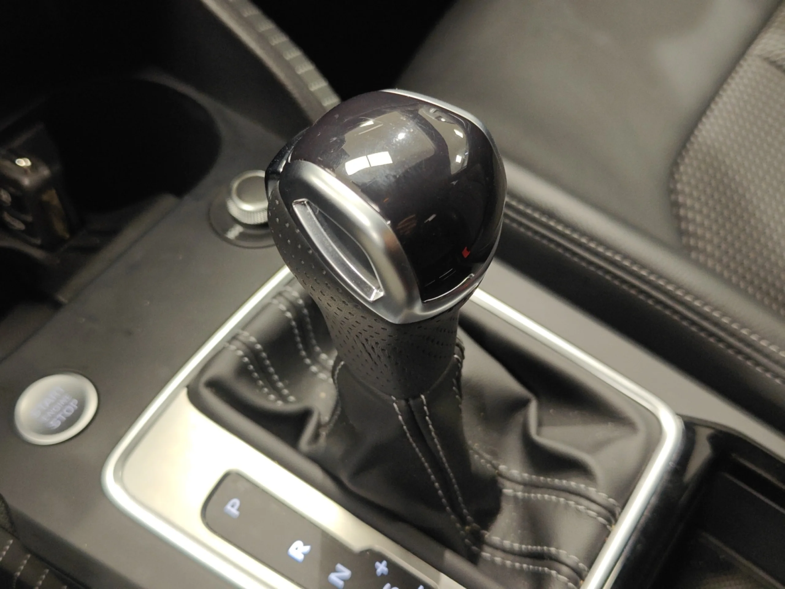 AUDI Q2 ADRENALIN 35 TDI 110KW (150CV) S TRONIC - Foto 17