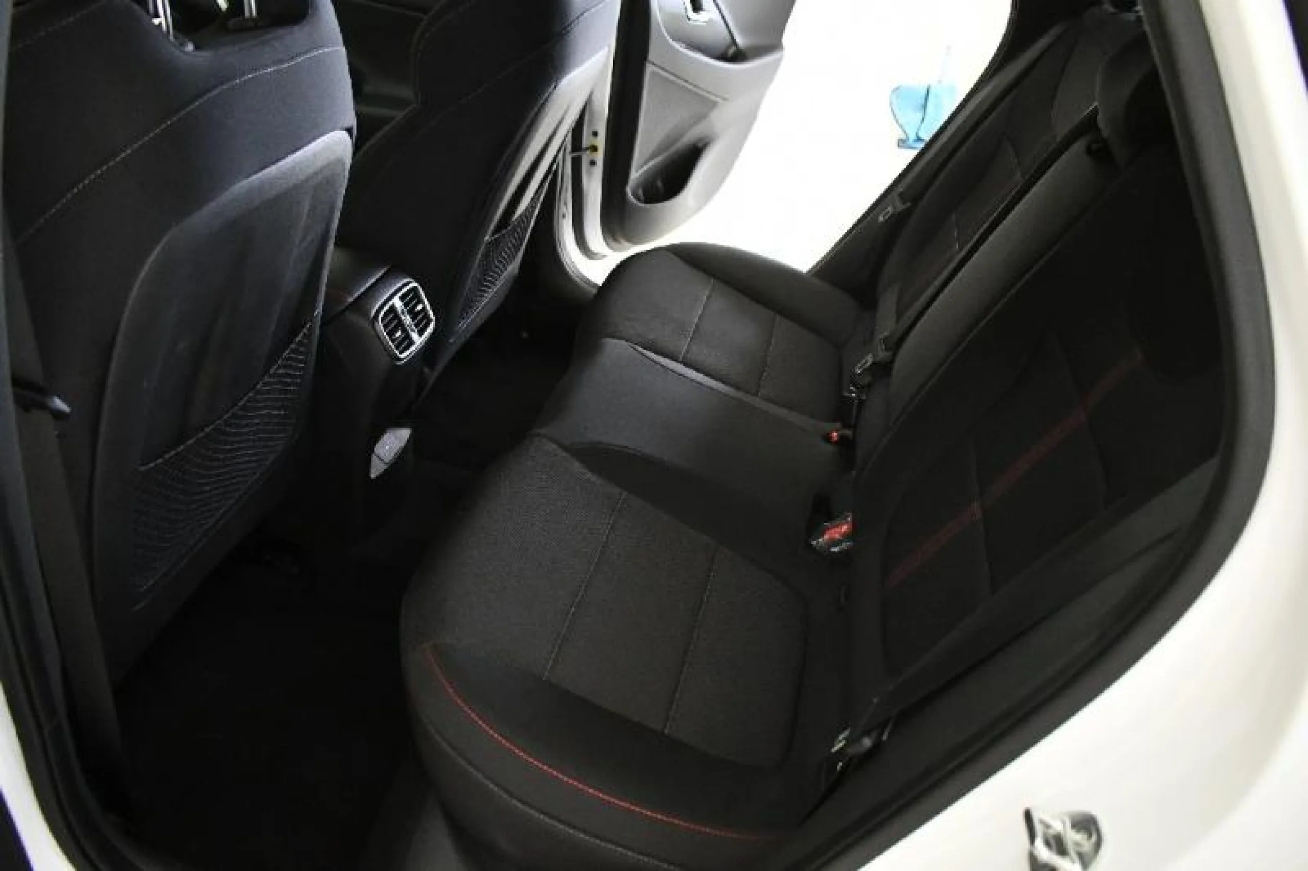 HYUNDAI I30 1.0 TGDI N LINE SE - Foto 8