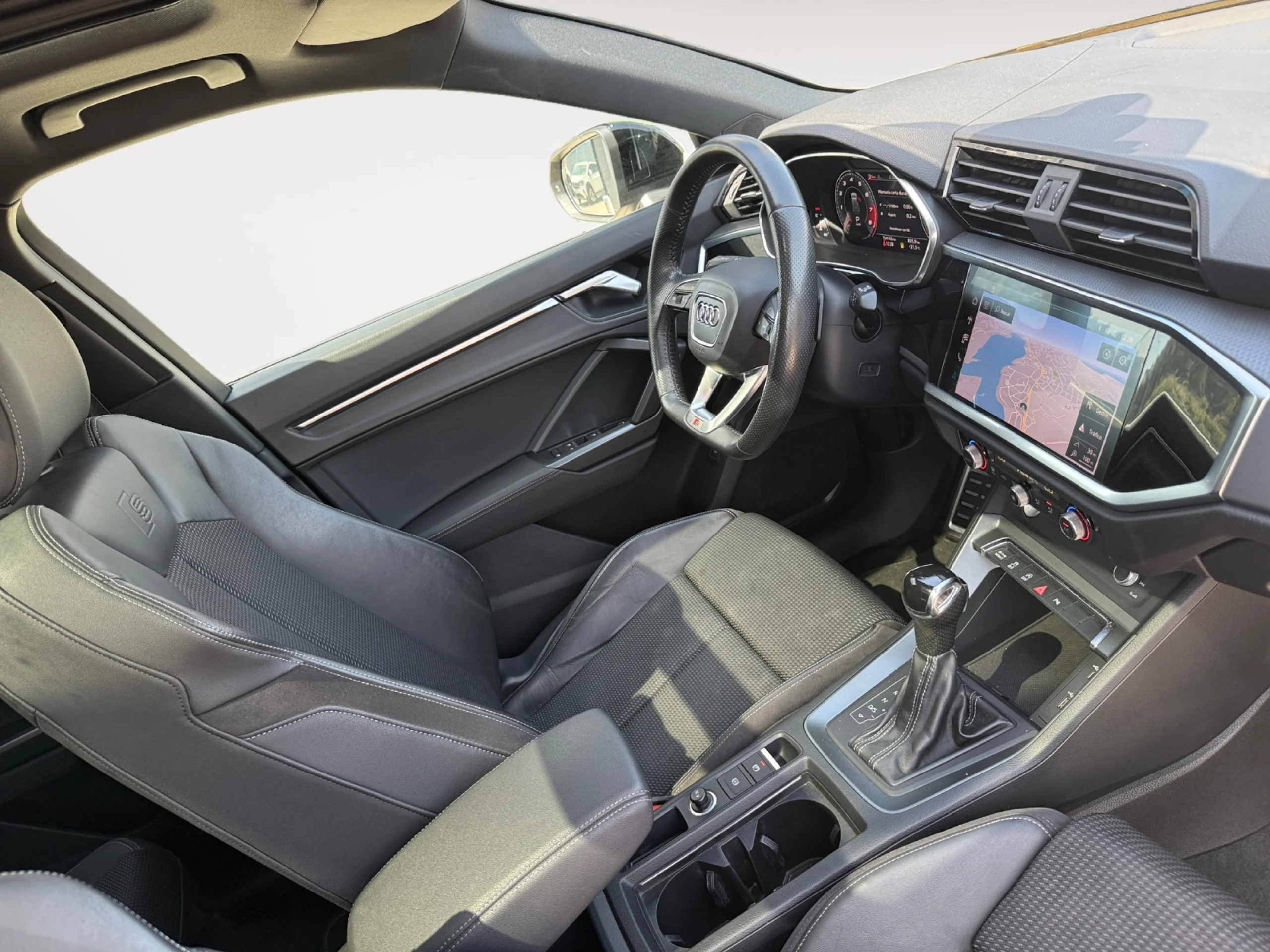 AUDI Q3 45 TFSI 169KW S TRONIC QUATTR BLACK LINE - Foto 5
