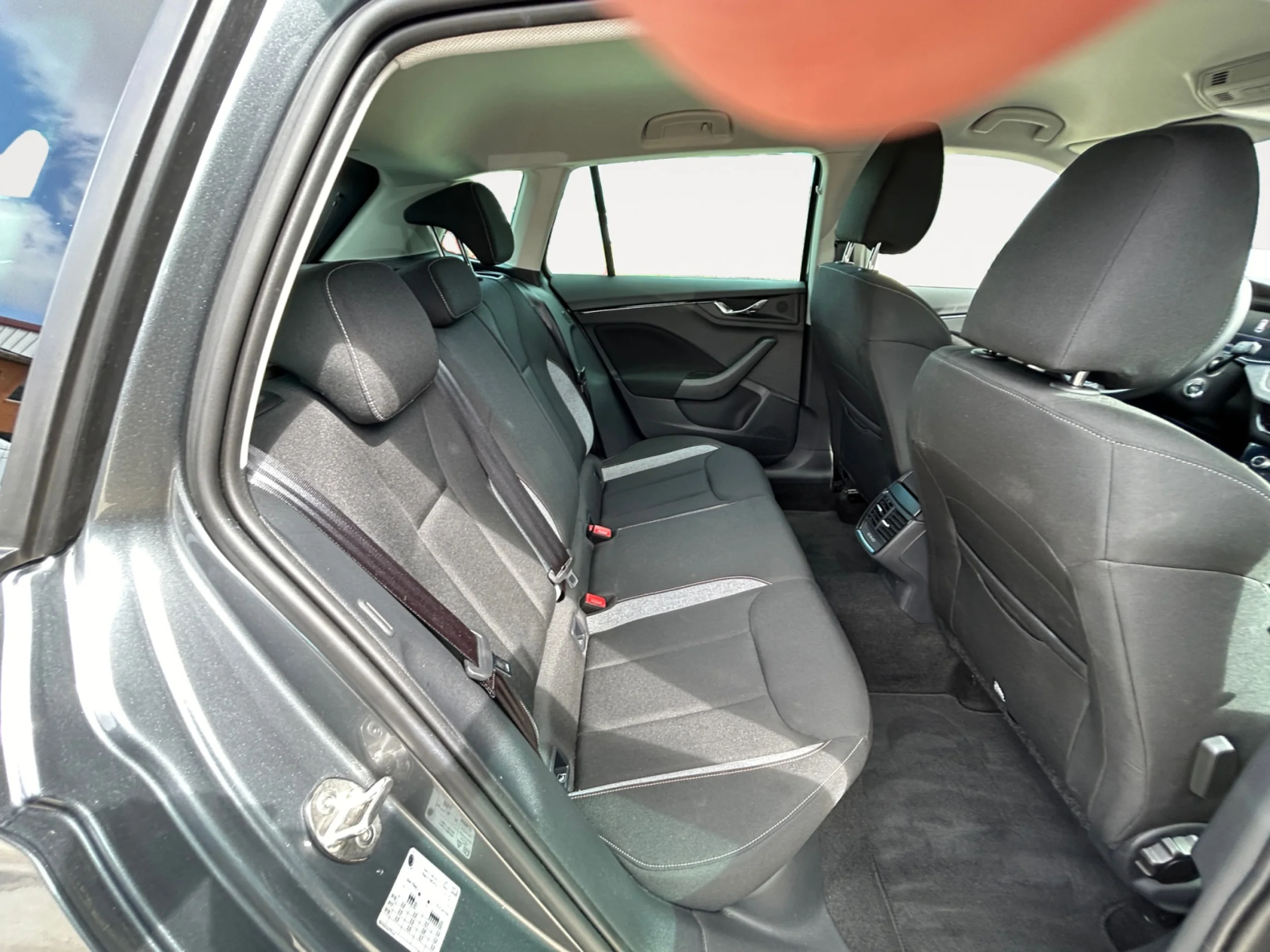 SKODA KAMIQ 1.0 TSI 70KW (95CV) SELECTION - Foto 6