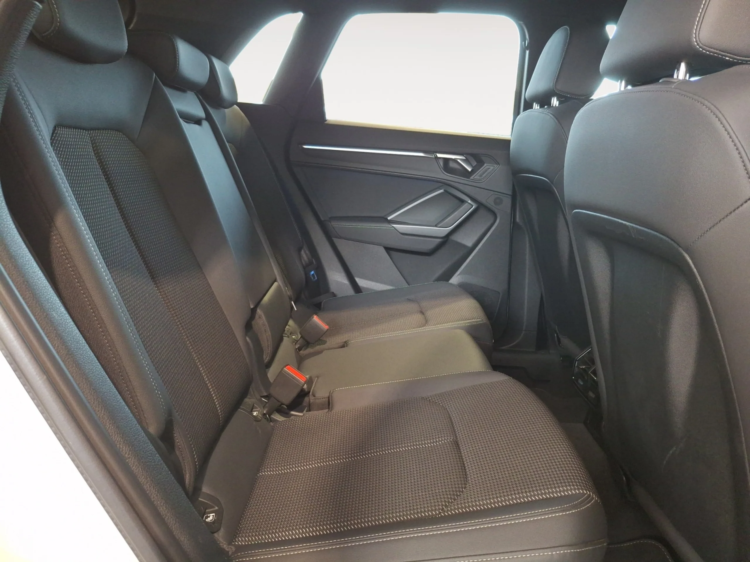 AUDI Q3 BLACK LINE 35 TFSI 110KW (150CV) S TRON - Foto 9