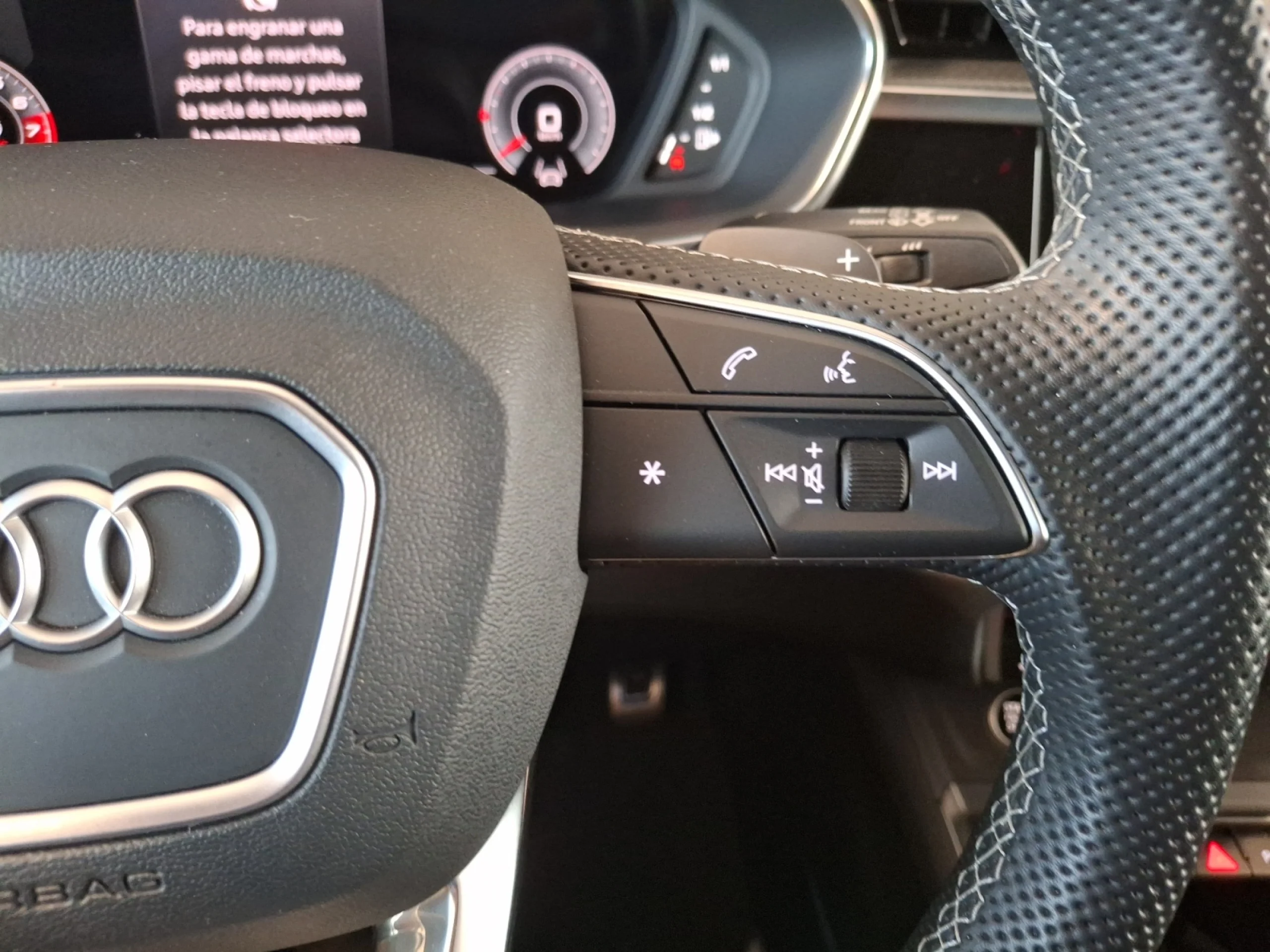 AUDI Q3 BLACK LINE 35 TFSI 110KW (150CV) S TRON - Foto 13