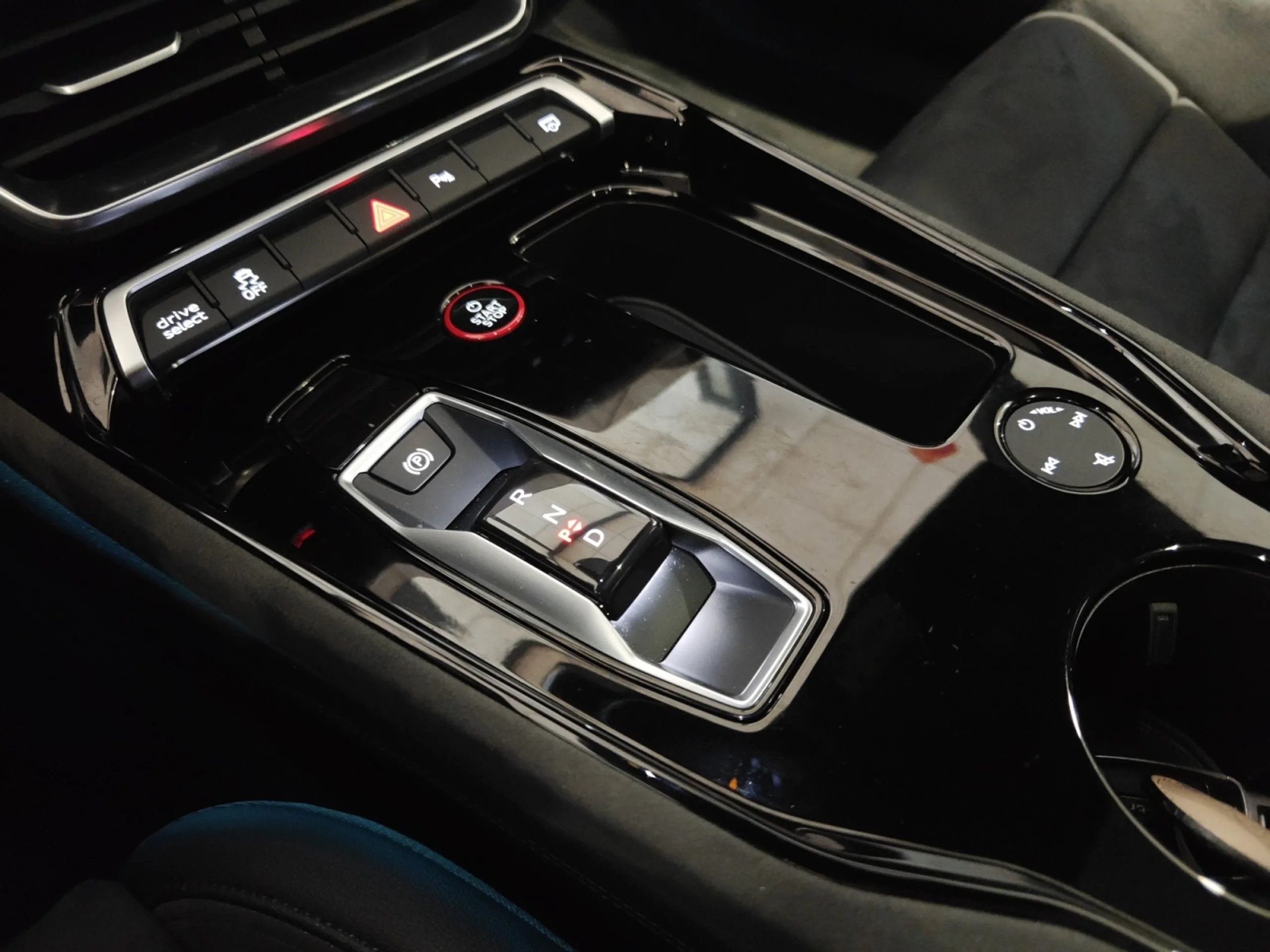 AUDI E TRON GT 60QUATTRO - Foto 17