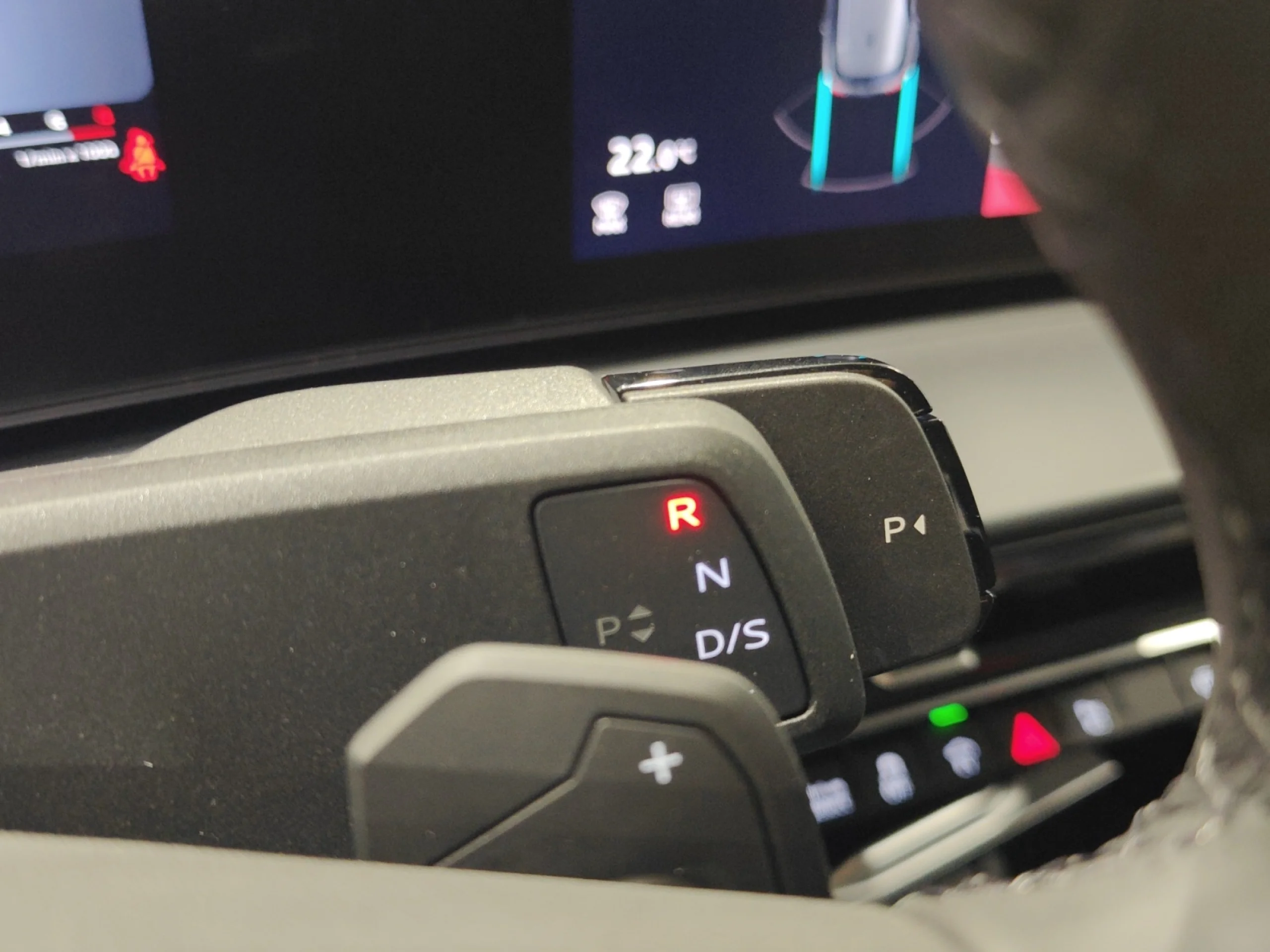 AUDI Q3 BUSINESS E HYBRID 200 KW - Foto 17