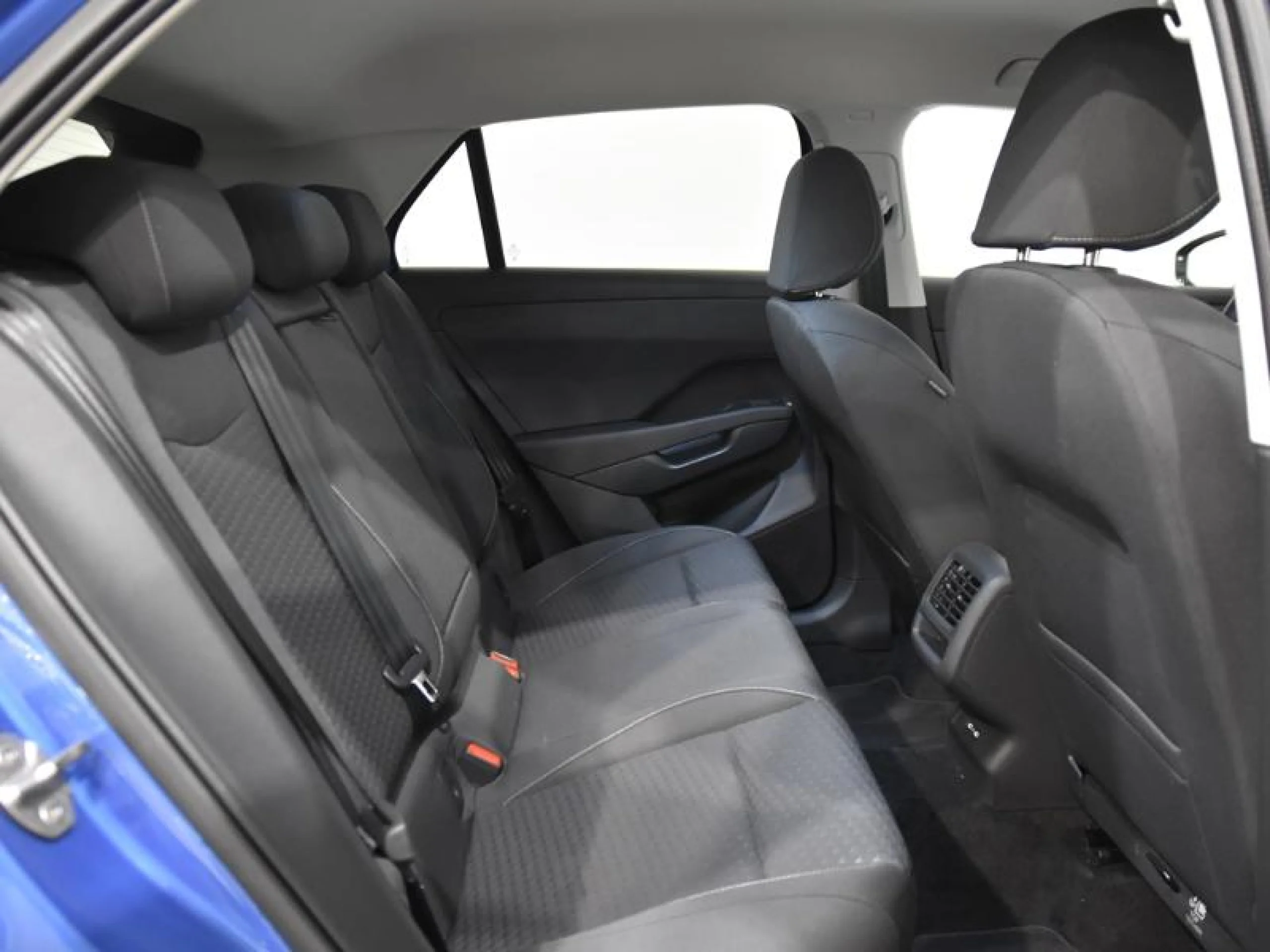 VOLKSWAGEN T ROC T ROC LAUNCH EDITION 1.5 ETSI 85 KW (116 CV)  AUTOMÁTICO DSG 7 VEL. - Foto 6