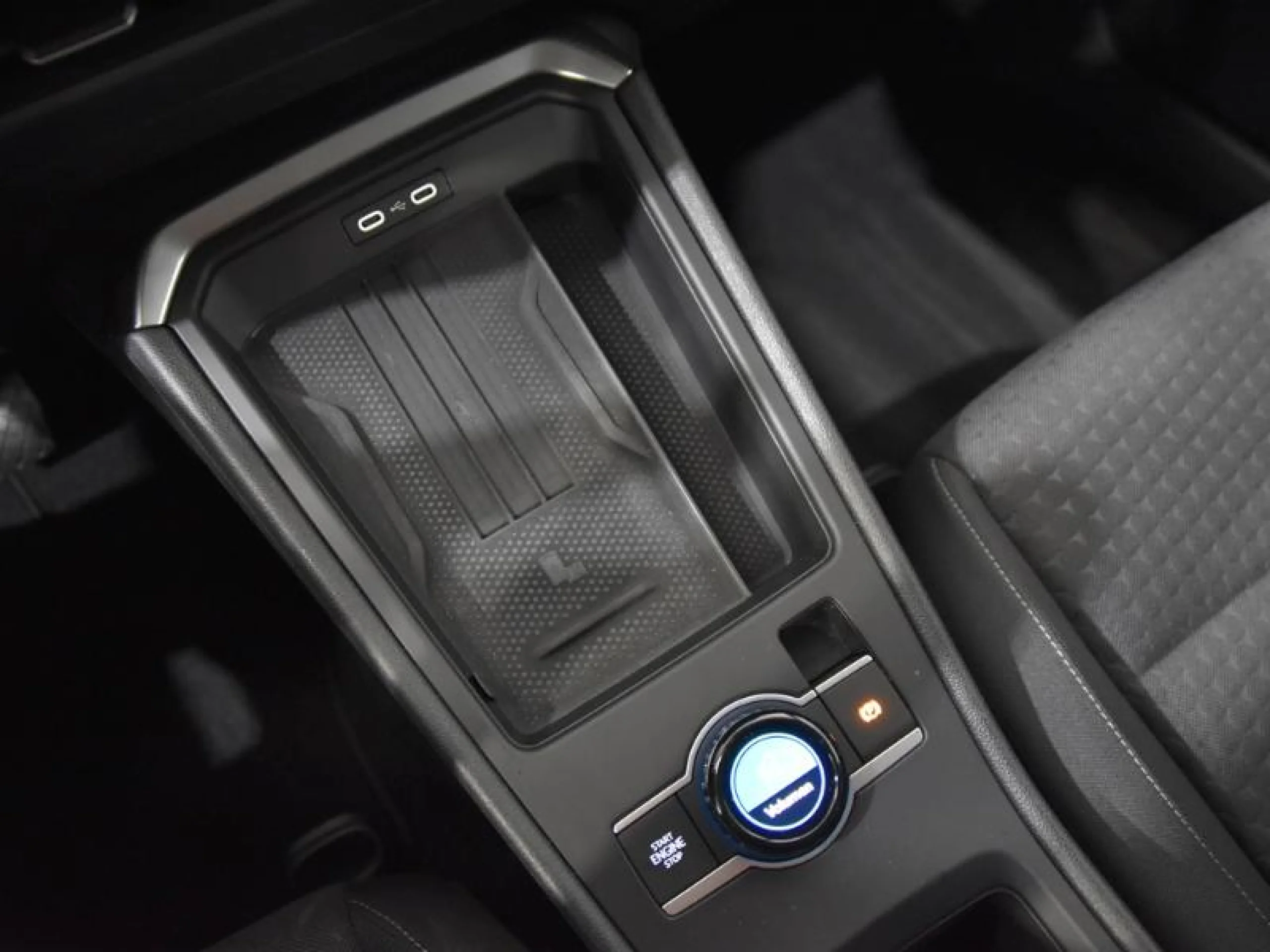 VOLKSWAGEN T ROC T ROC LAUNCH EDITION 1.5 ETSI 85 KW (116 CV)  AUTOMÁTICO DSG 7 VEL. - Foto 10