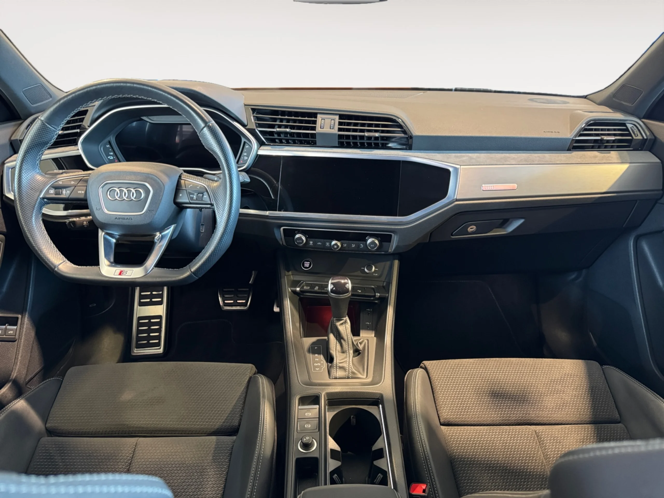 AUDI Q3 SPORTBACK 45 TFSI E 180KW S TRONIC BLACK LINE - Foto 4