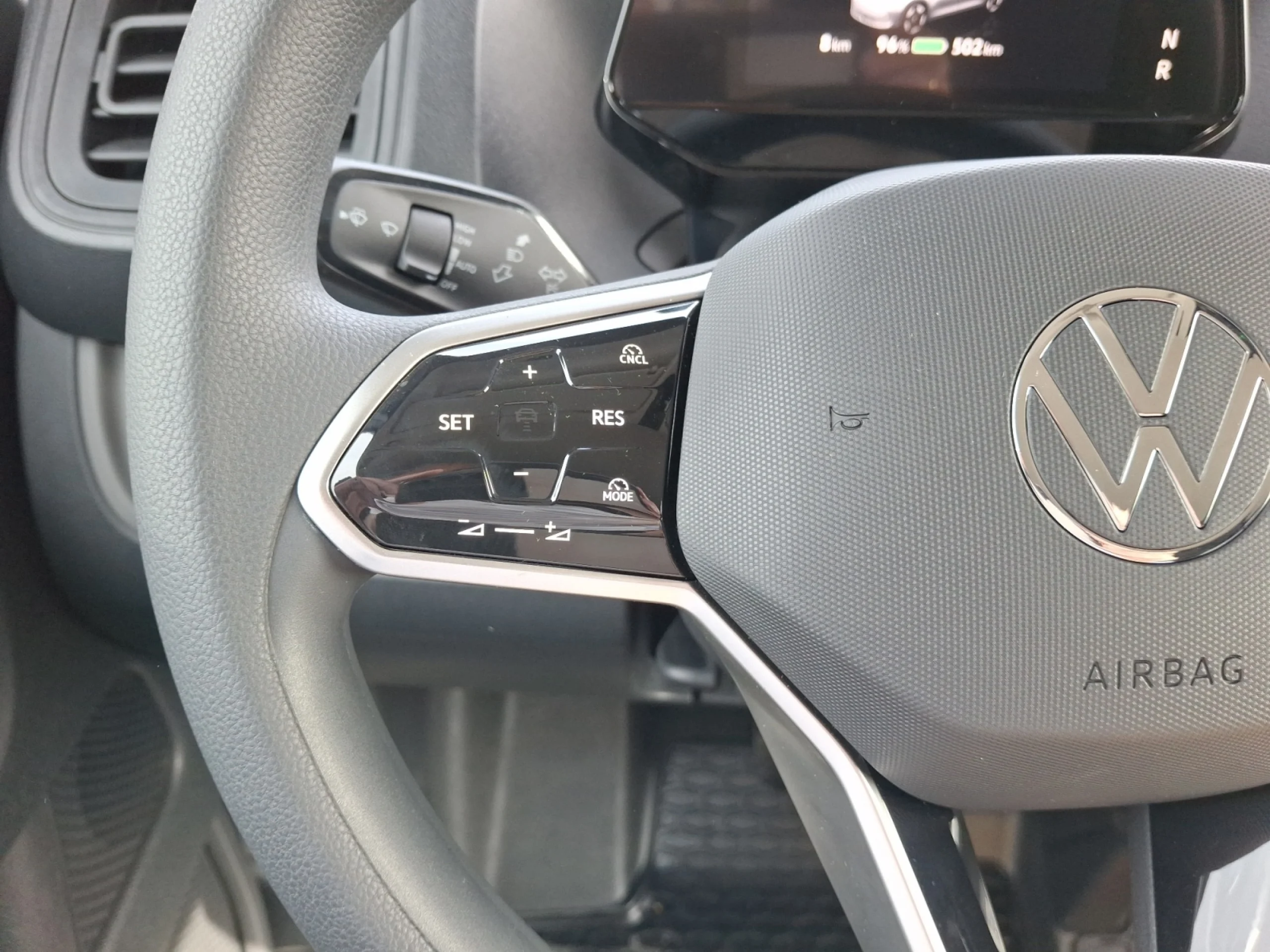VW COMERCIALES ID. BUZZ ID. BUZZ  CARGO  BATALLA CORTA  125 KW (170 CV) 59 KWH AUT 1 VEL. - Foto 10