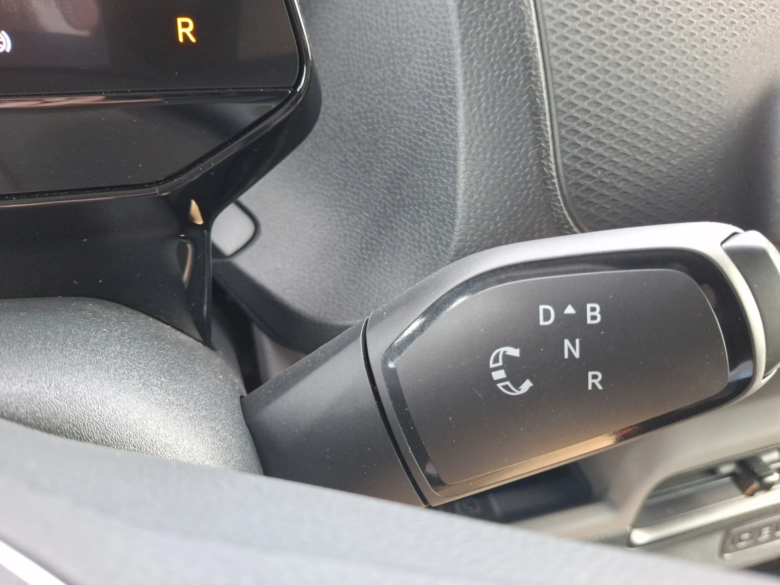 VW COMERCIALES ID. BUZZ ID. BUZZ  CARGO  BATALLA CORTA  125 KW (170 CV) 59 KWH AUT 1 VEL. - Foto 14