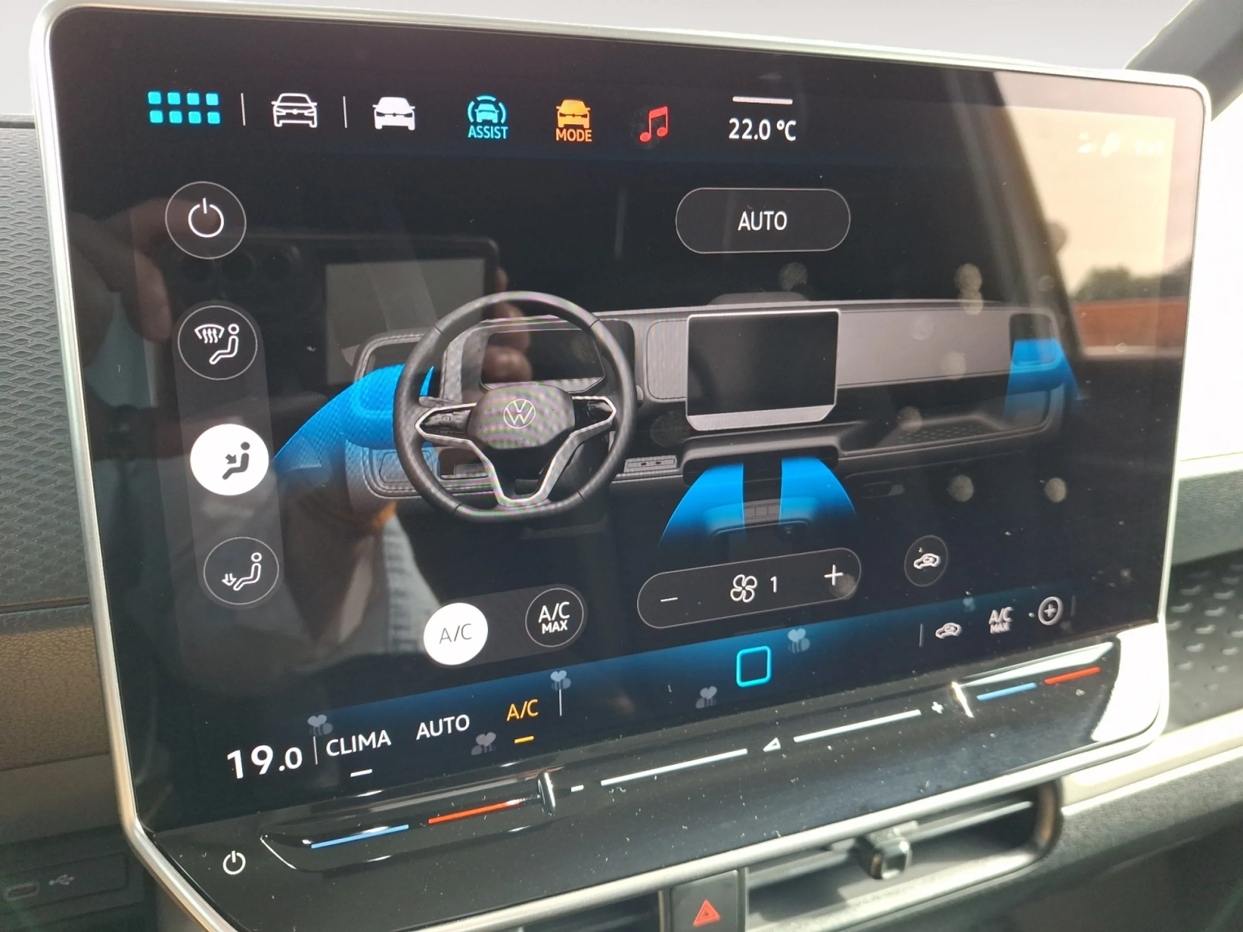 VW COMERCIALES ID. BUZZ ID. BUZZ  CARGO  BATALLA CORTA  125 KW (170 CV) 59 KWH AUT 1 VEL. - Foto 17