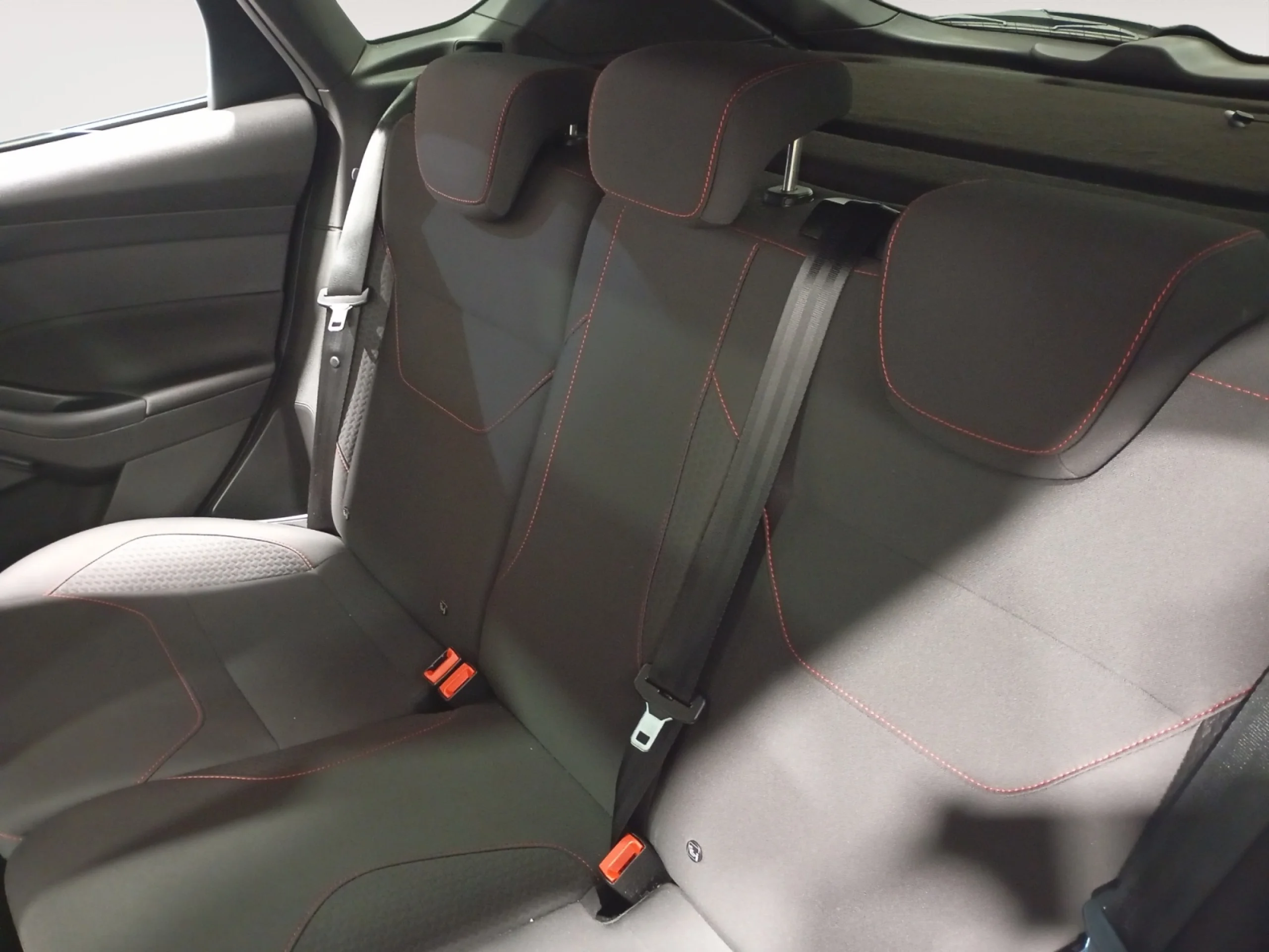 FORD FOCUS 1.0 ECOBOOST S/S 125CV ST LINE - Foto 6