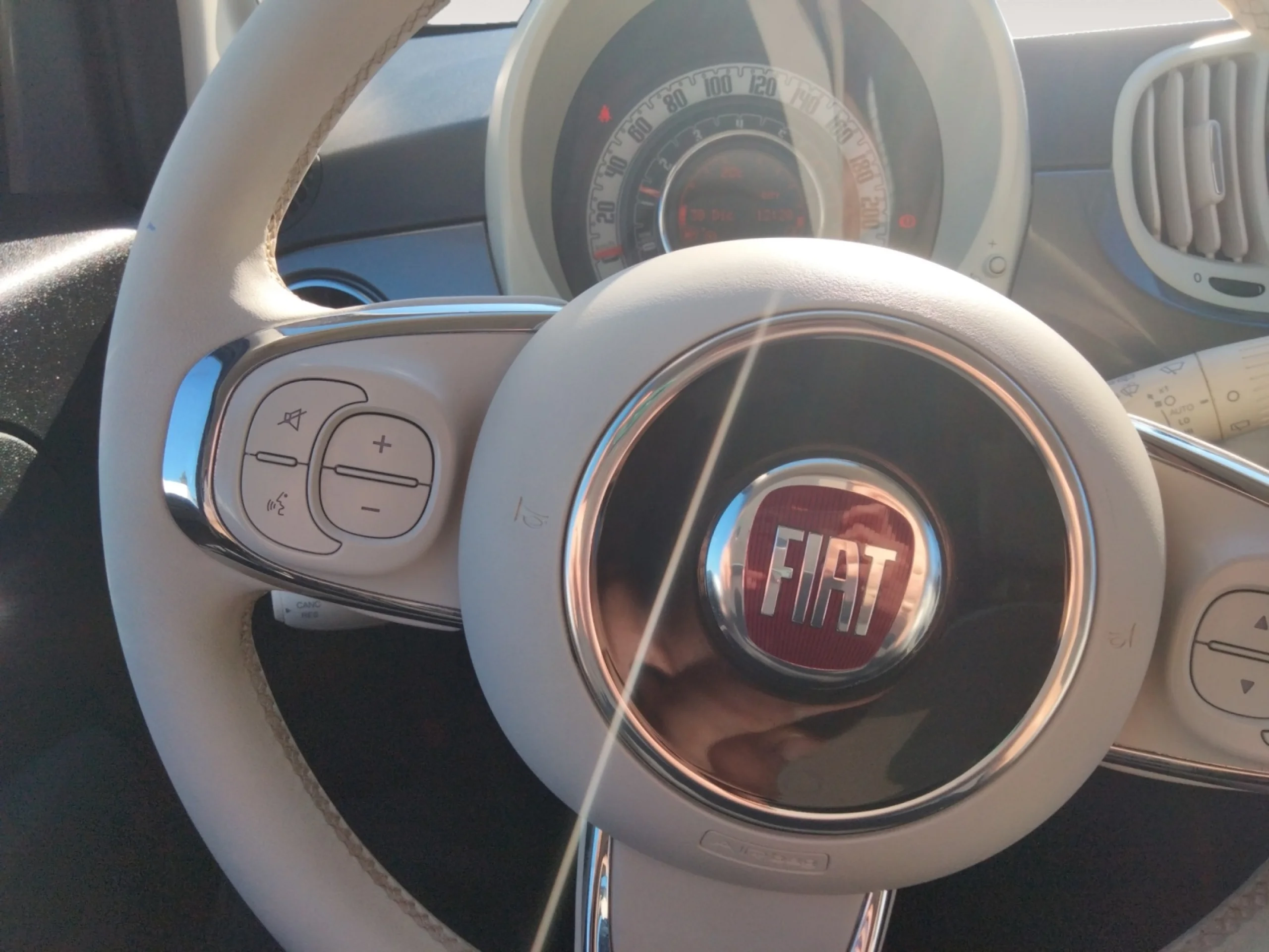 FIAT 500 LOUNGE 1.2 8V 51KW (69 CV) - Foto 12