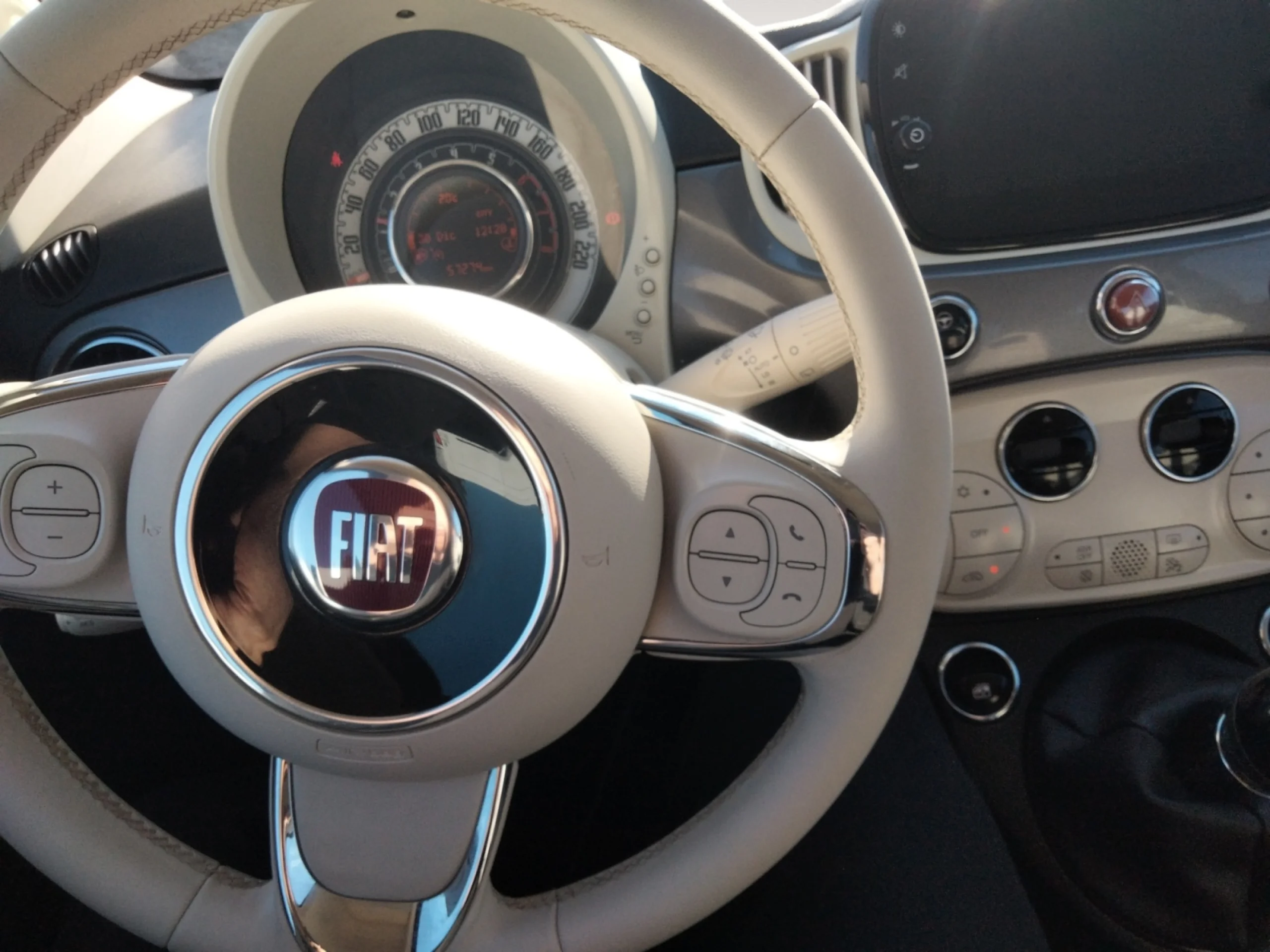 FIAT 500 LOUNGE 1.2 8V 51KW (69 CV) - Foto 13