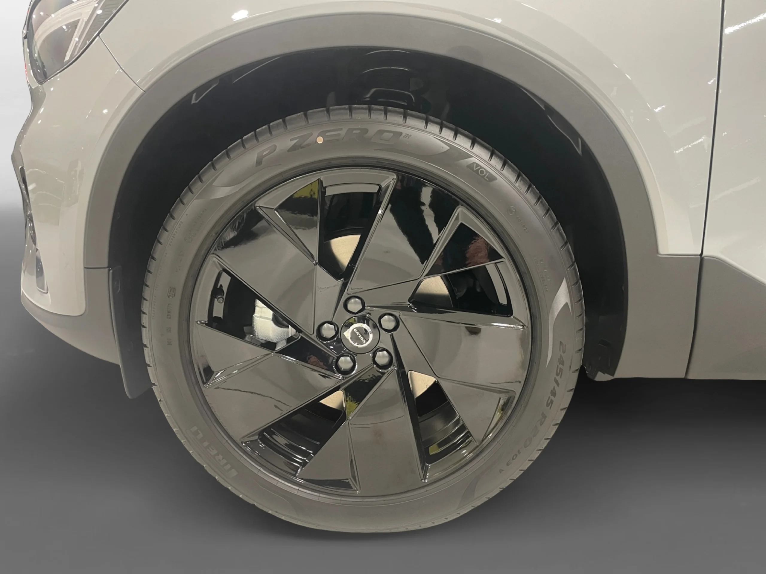 VOLVO XC40 2.0 B3 G BLACK EDITION PLUS AUTO - Foto 9