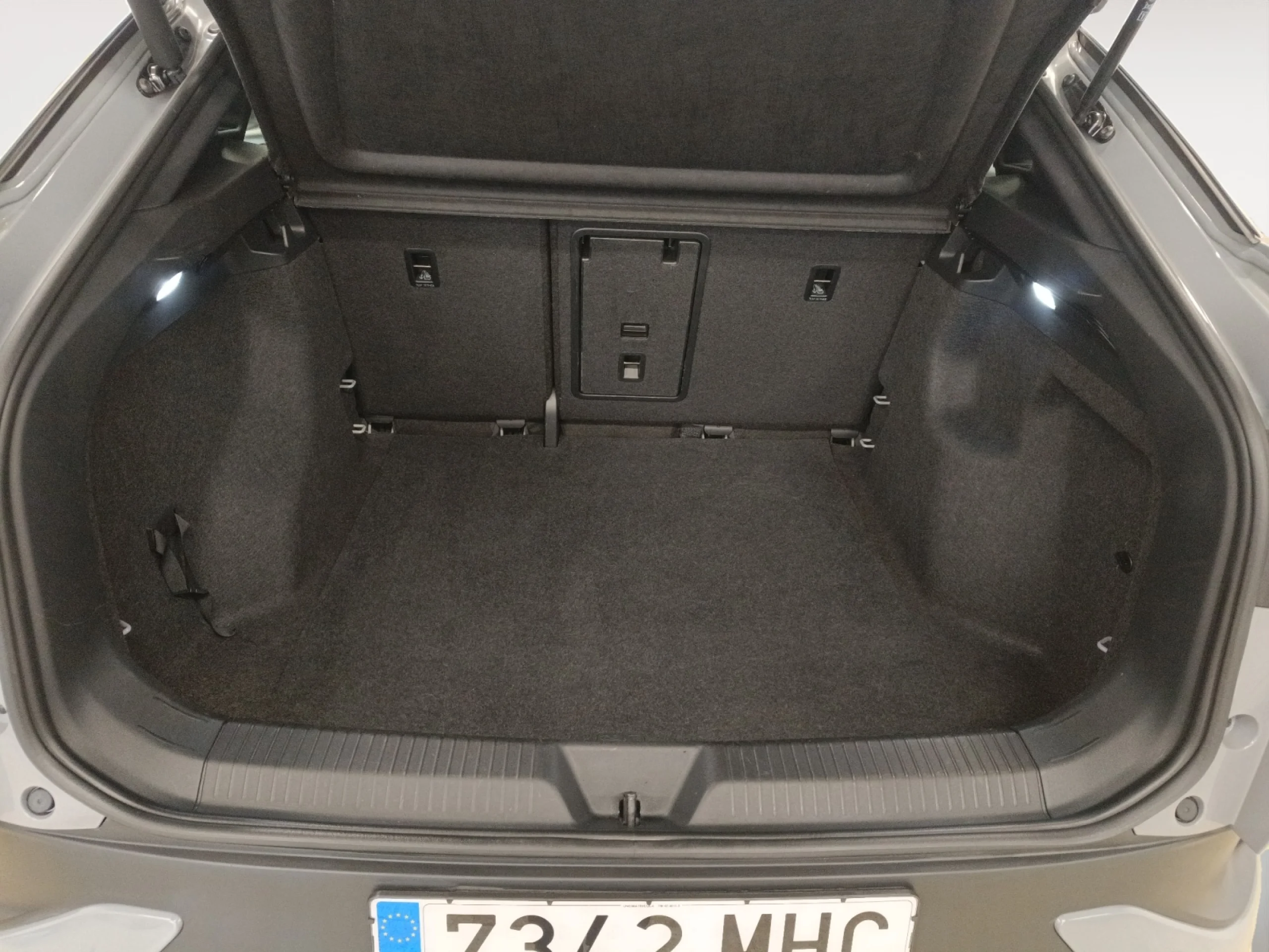 VOLKSWAGEN ID.5 PRO   128KW (174CV) - Foto 7