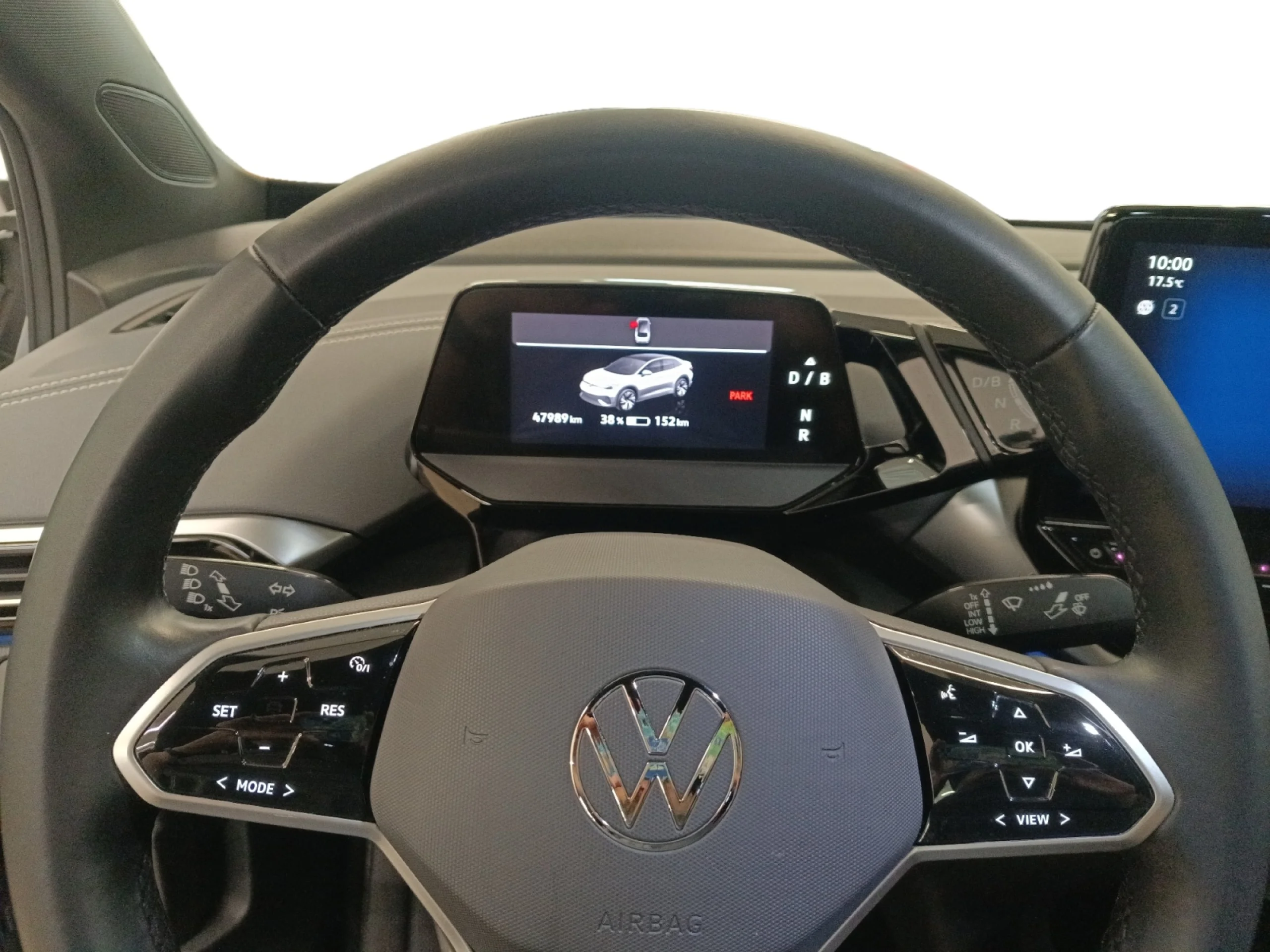VOLKSWAGEN ID.5 PRO   128KW (174CV) - Foto 9