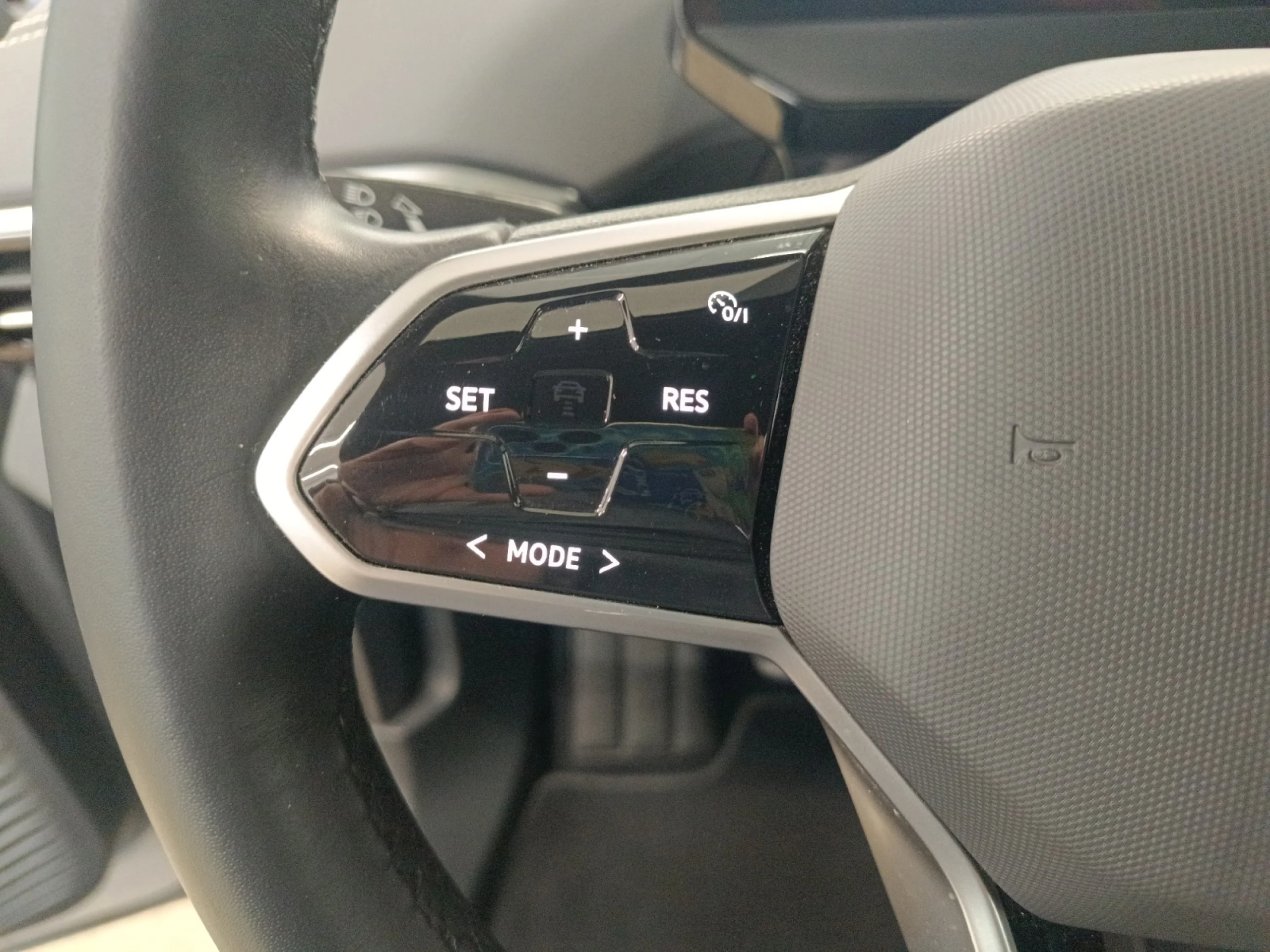VOLKSWAGEN ID.5 PRO   128KW (174CV) - Foto 11