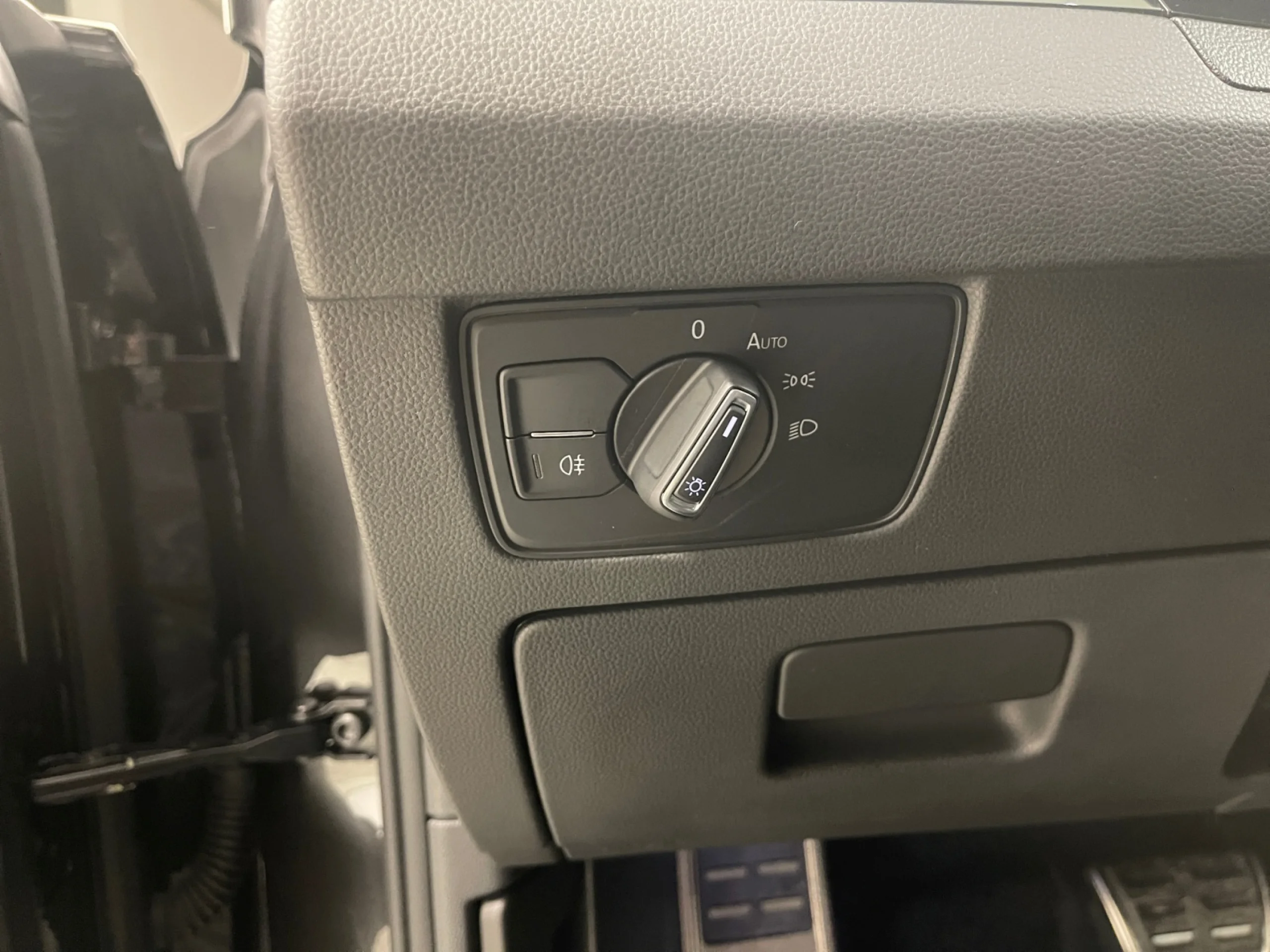 VOLKSWAGEN ARTEON ARTEON R LINE 2.0 TDI 110 KW (150 CV)  AUTOM TICO DSG 7 VEL. - Foto 11