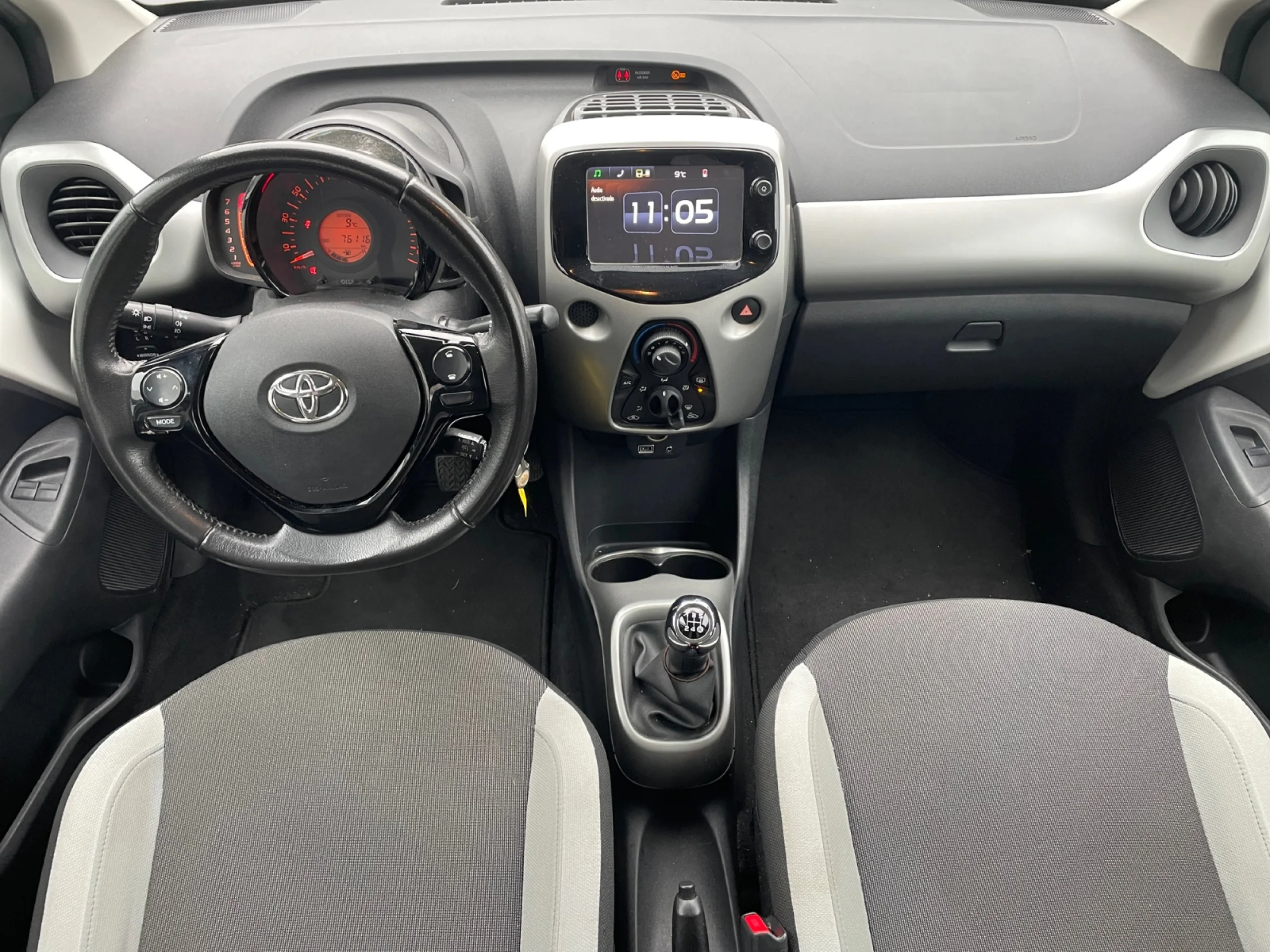 TOYOTA AYGO 1.0 70 X PLAY - Foto 4